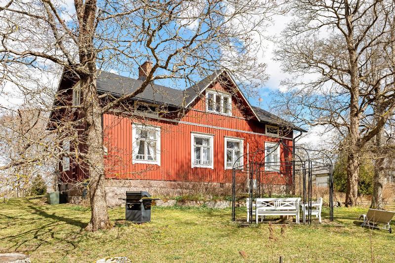 Sarvvikinpiha 5, Sarvvik, Kirkkonummi