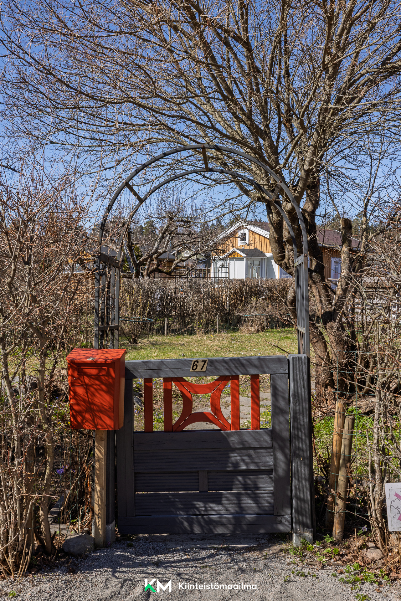 Asteripolku 67  Herttoniemen siirtolapuutarhamökki nro 67, Herttoniemi, Helsinki