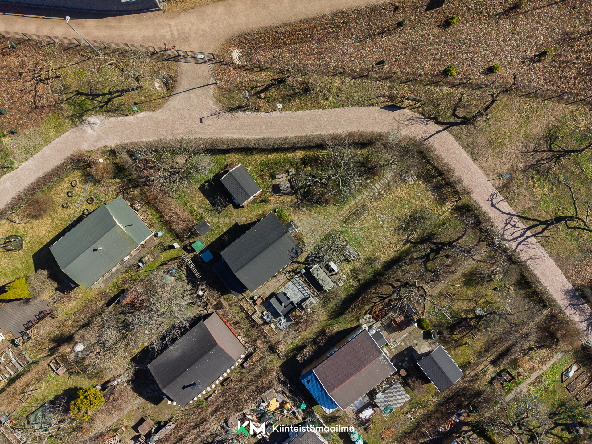 Asteripolku 67  Herttoniemen siirtolapuutarhamökki nro 67, Herttoniemi, Helsinki