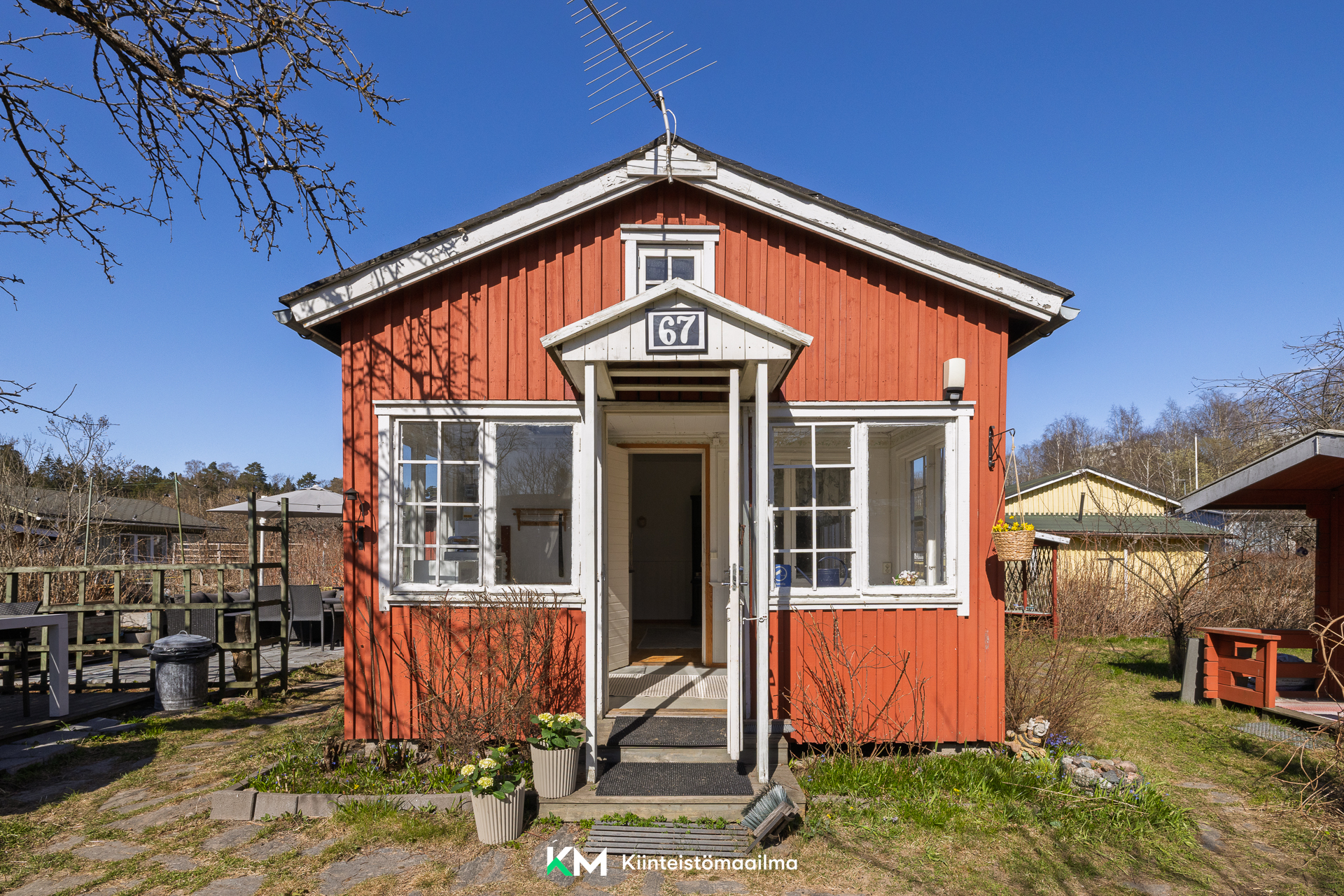 Asteripolku 67  Herttoniemen siirtolapuutarhamökki nro 67, Herttoniemi, Helsinki