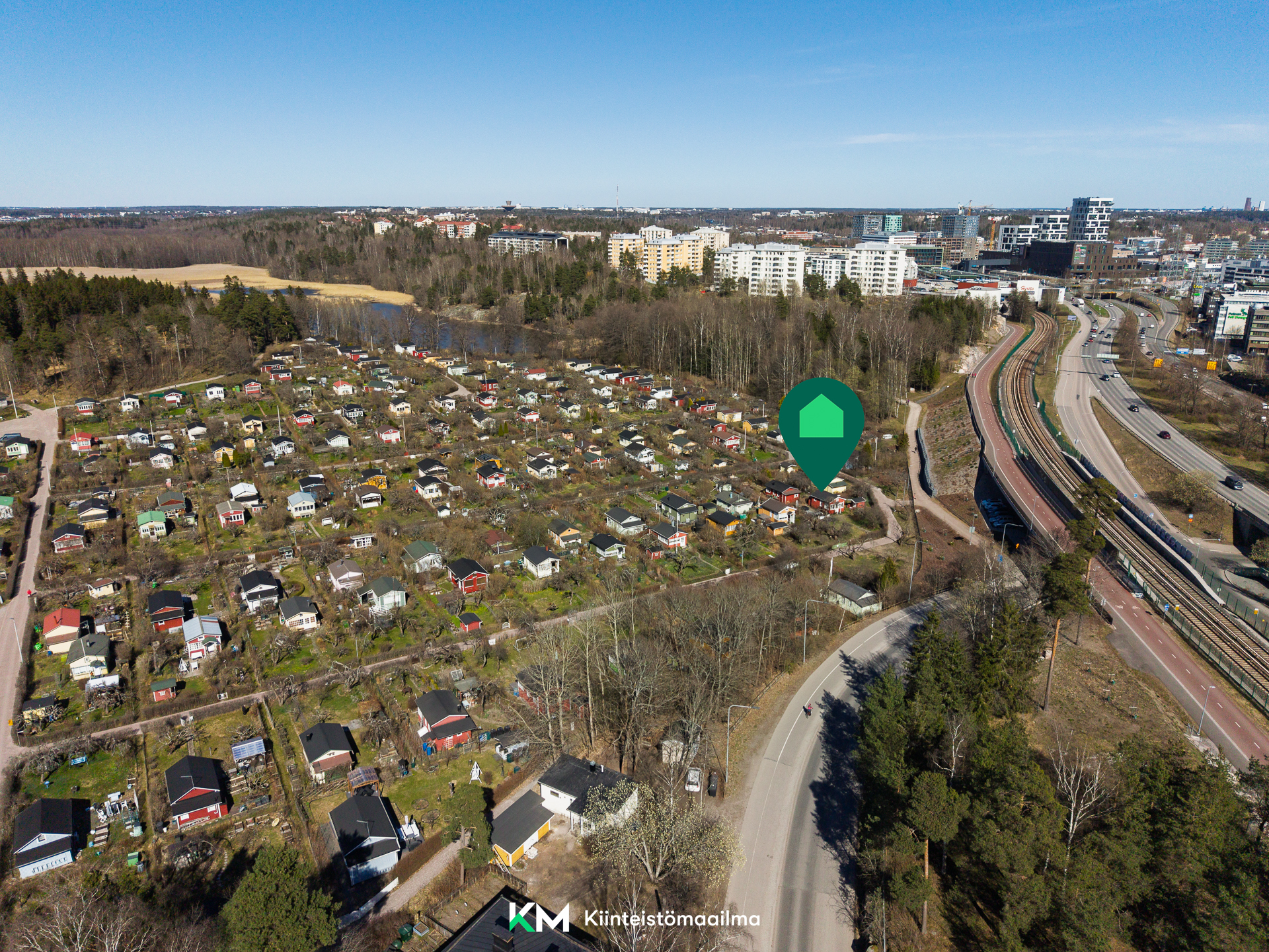 Asteripolku 67  Herttoniemen siirtolapuutarhamökki nro 67, Herttoniemi, Helsinki