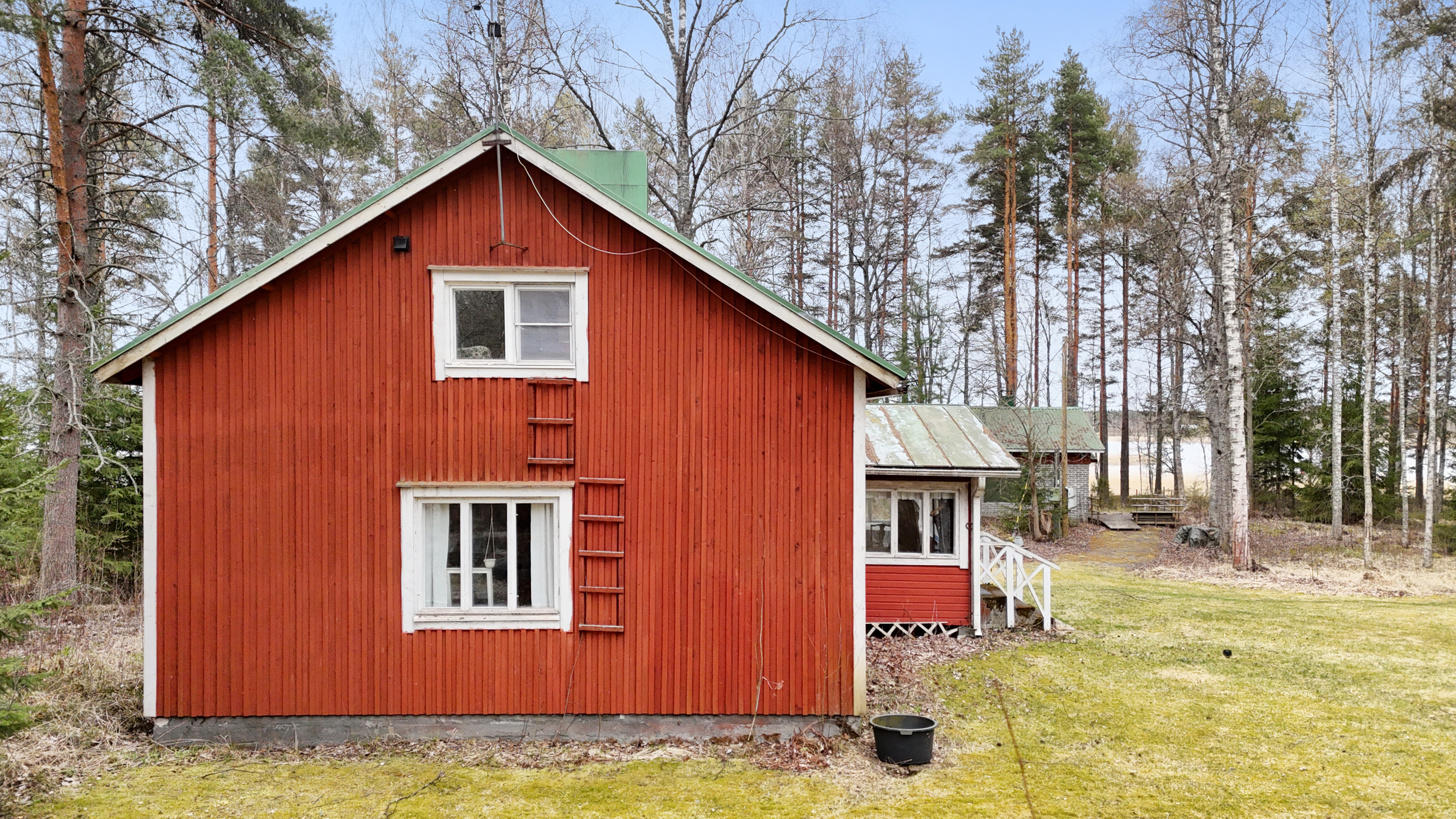 Niinikkosaarentie 34d, Liperi