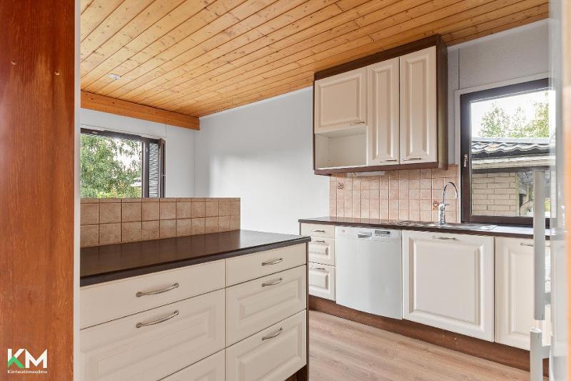 Mesikämmenkatu 2, Lahti