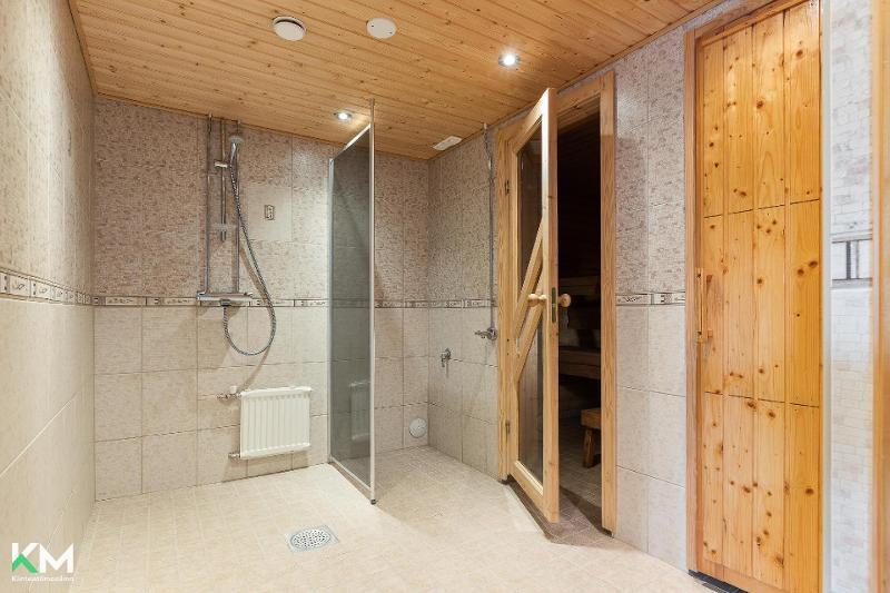 Mesikämmenkatu 2, Lahti