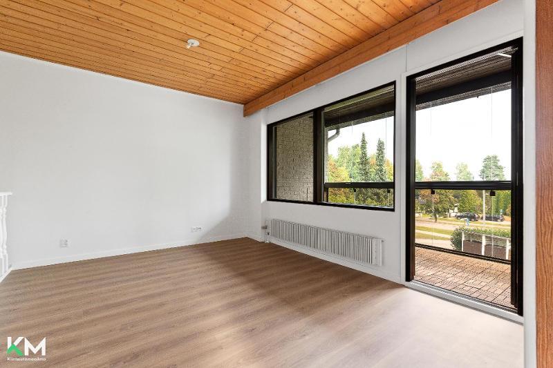 Mesikämmenkatu 2, Lahti