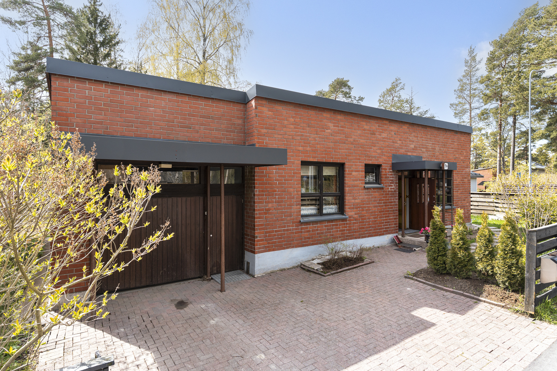Laitatuulenkaari 56, Jollas, Helsinki