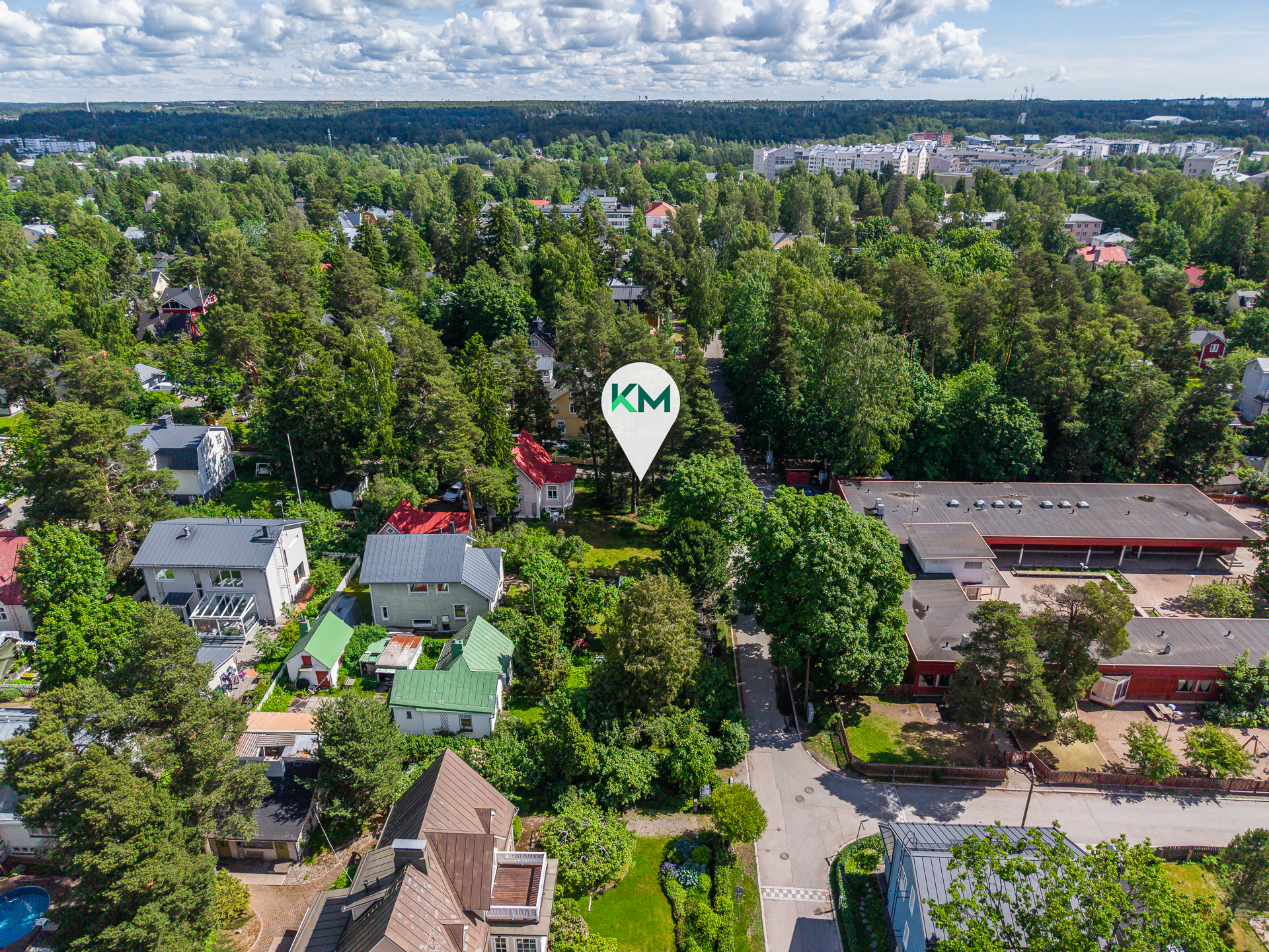Veljestenpiha 15, Tapanila, Helsinki