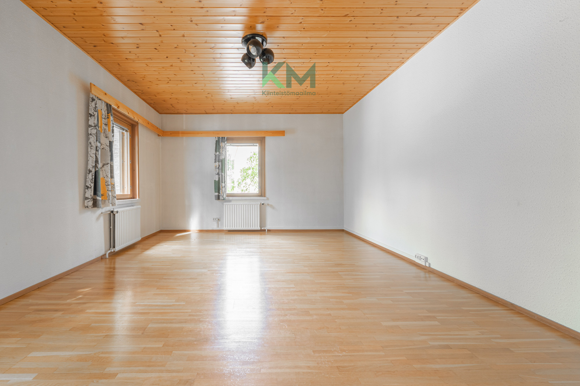 Juhani Ahon katu 7, Linnanpelto, Kuopio