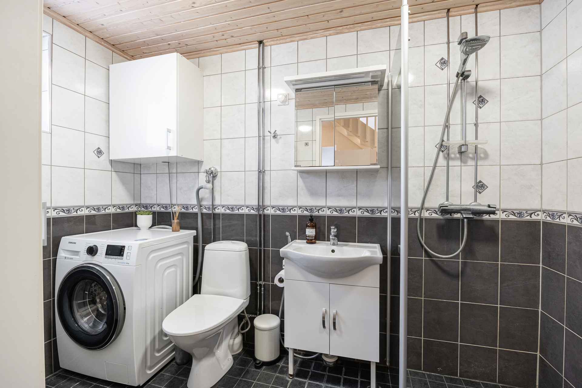 Härkiluhdantie 9, Hakalanniemi, Hämeenlinna