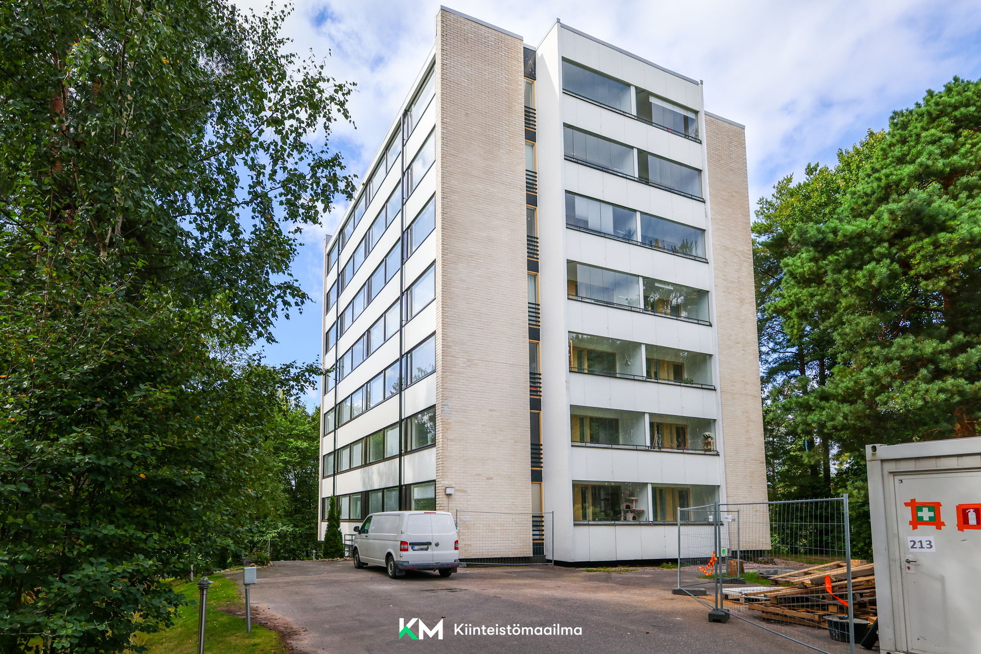 Luuvaniementie 14, Niemenmäki, Helsinki