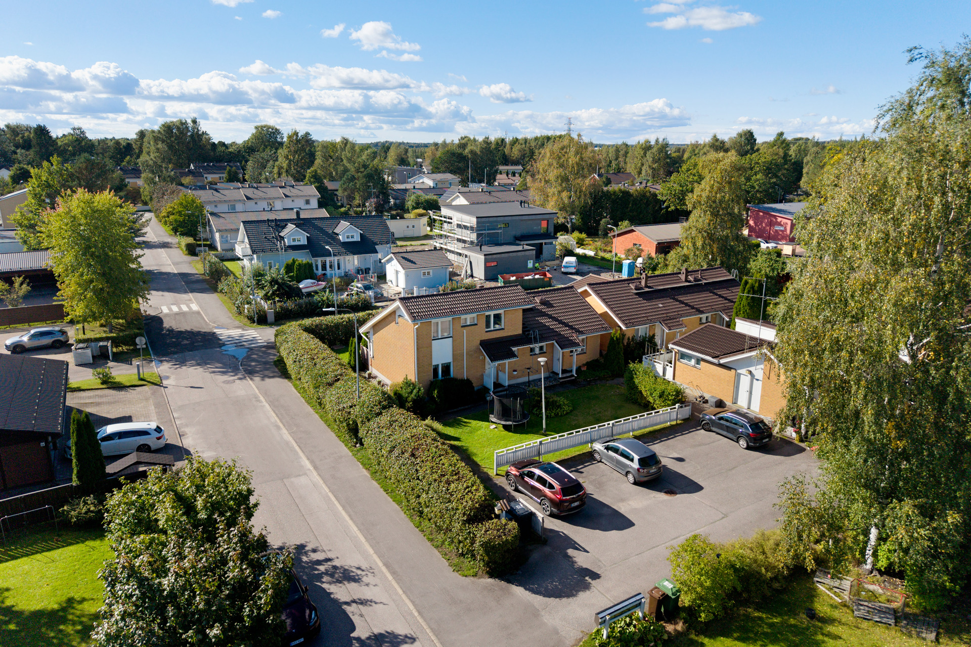 Leppälinnuntie 11, Tapanila, Helsinki