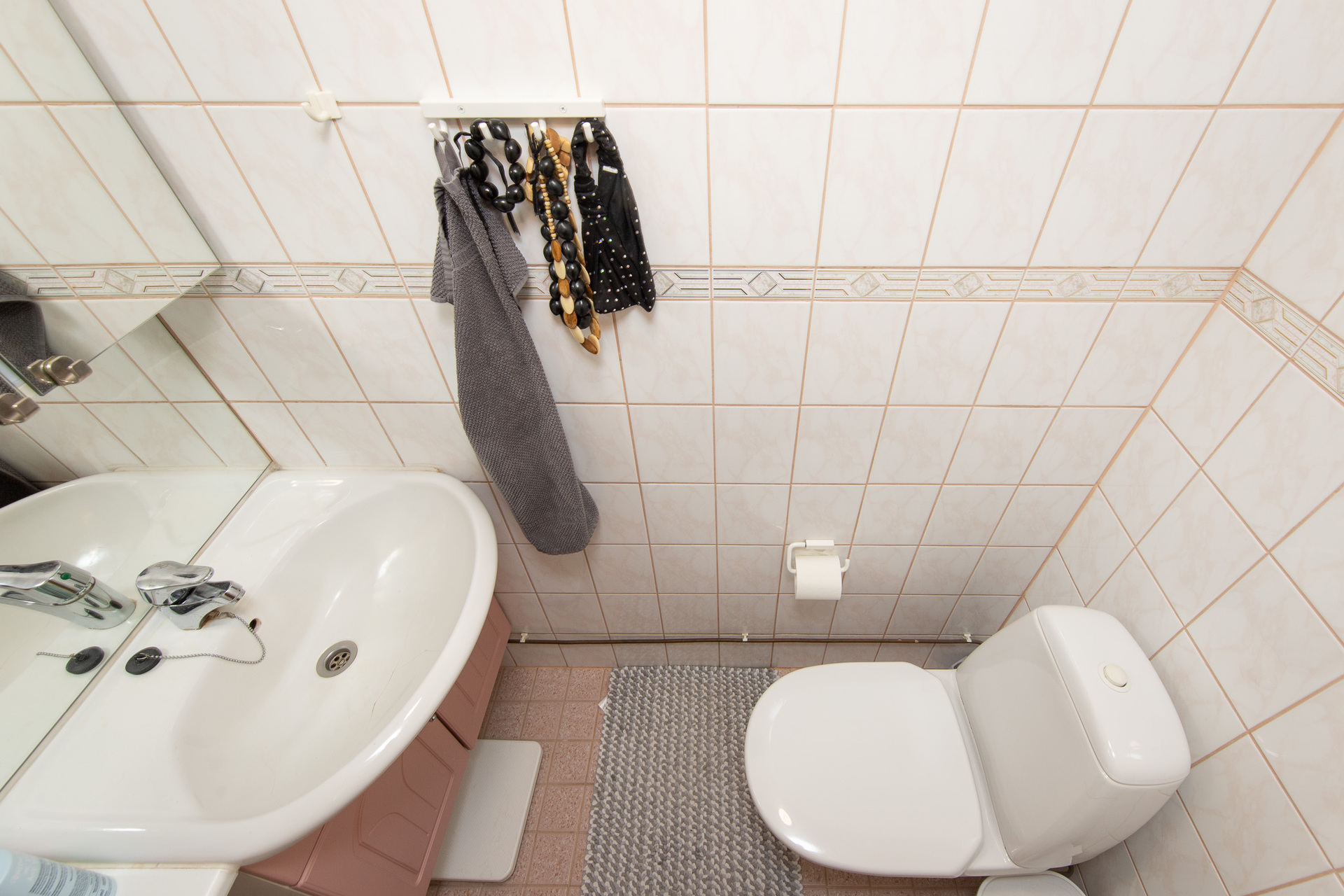 Yläkerran wc