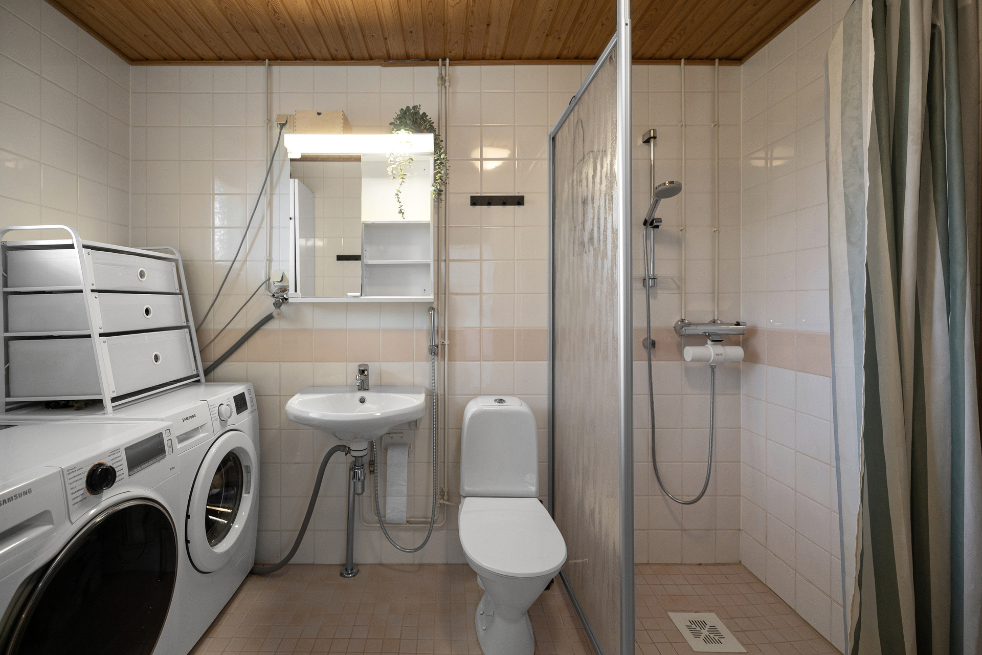 Rautiaisentie 21, Lintuvaara, Espoo