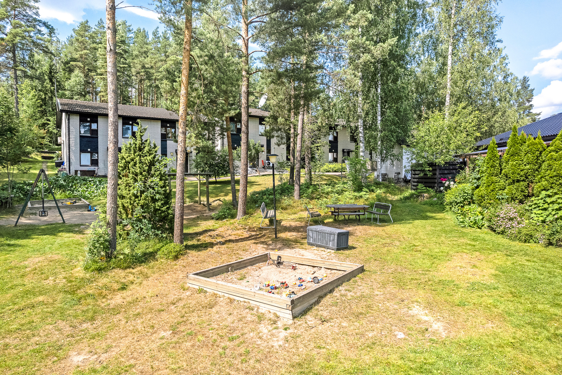 Karhunhammas 2, Jolkby, Kirkkonummi