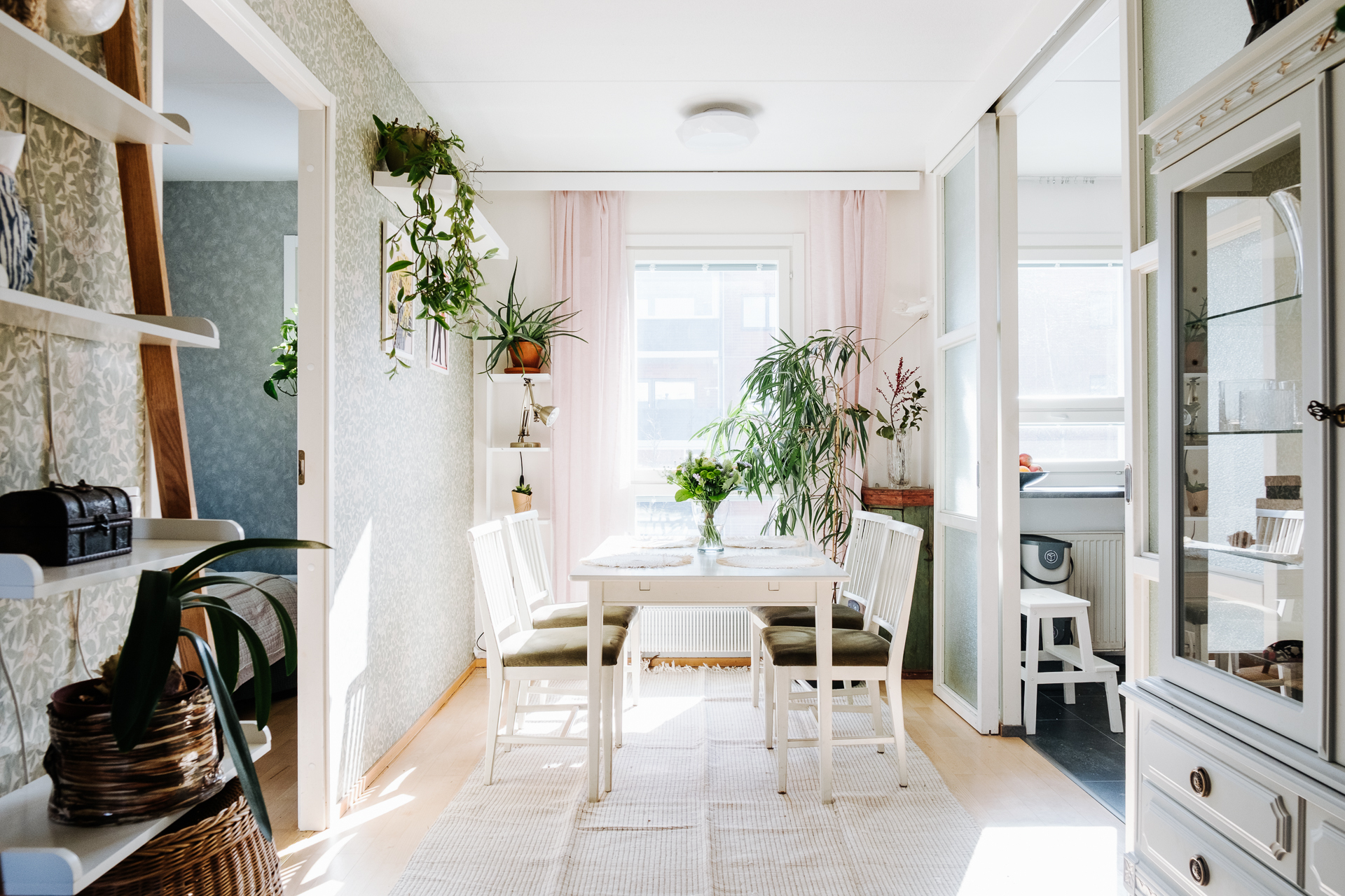 Karhusuontie 8, Pukinmäki, Helsinki