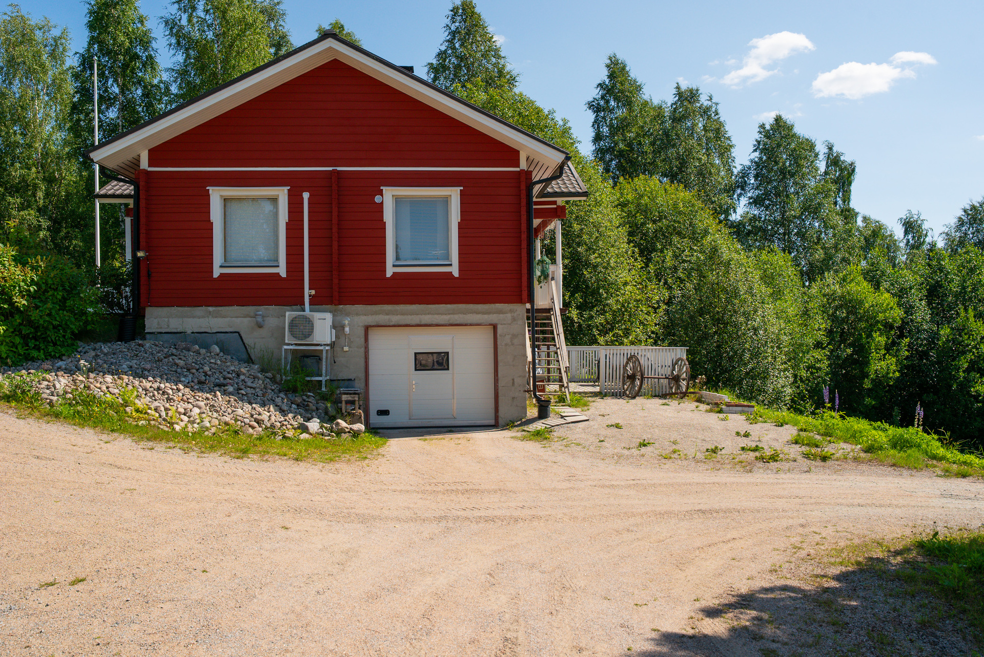 Rinnetie 28, Uurainen
