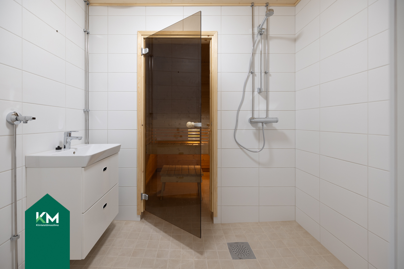 Kylpyhuone ja sauna