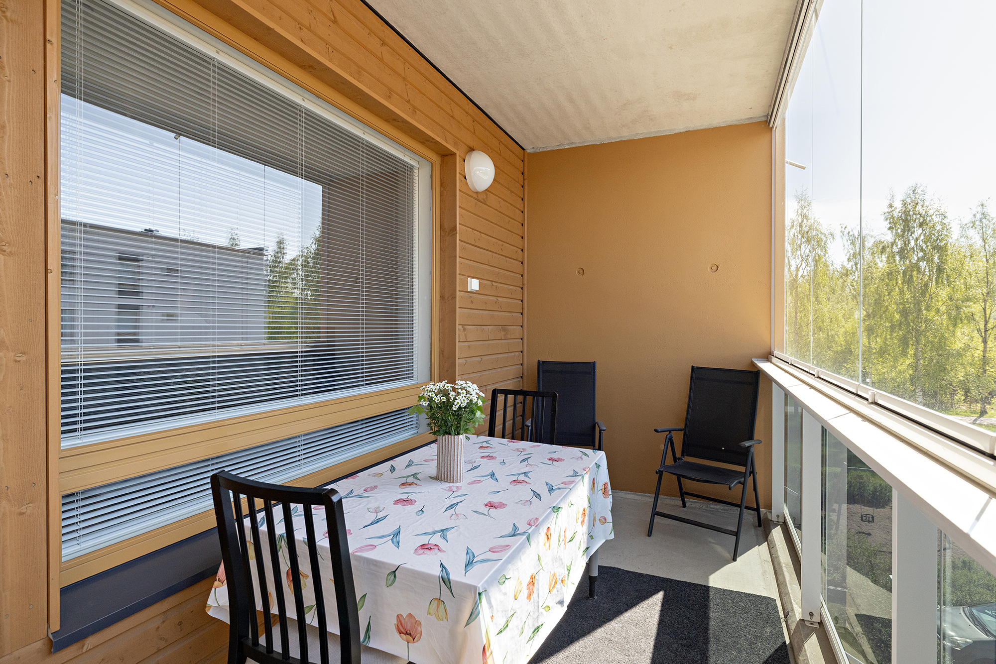 Kauppalinnankatu 1, Linnanmaa, Oulu