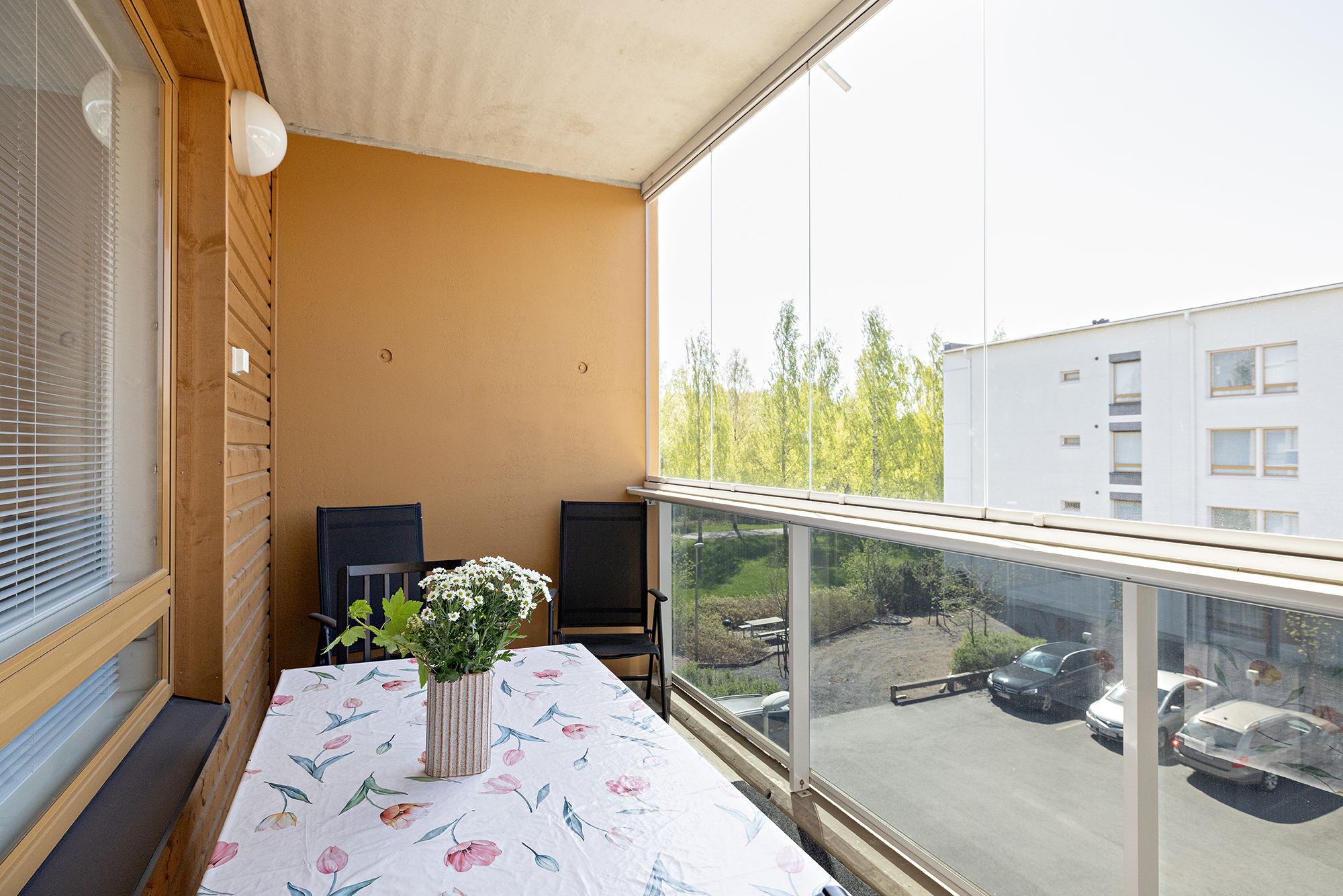 Kauppalinnankatu 1, Linnanmaa, Oulu