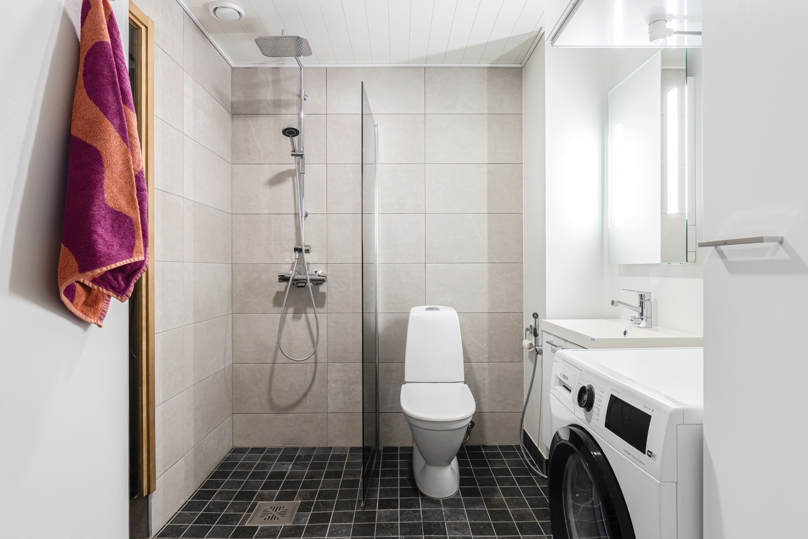 Yötarhankuja 1, Kuopio