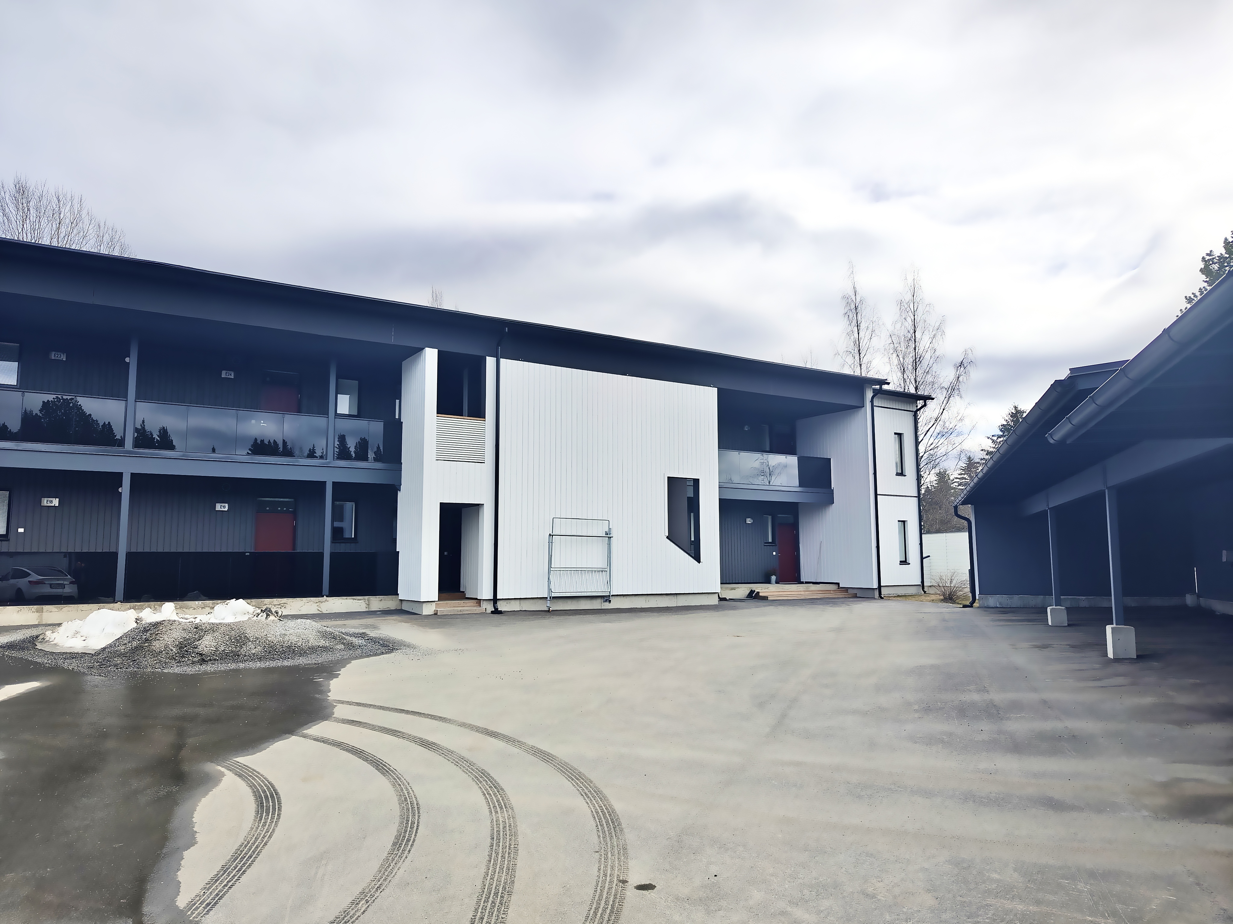 Yötarhankuja 1, Kuopio