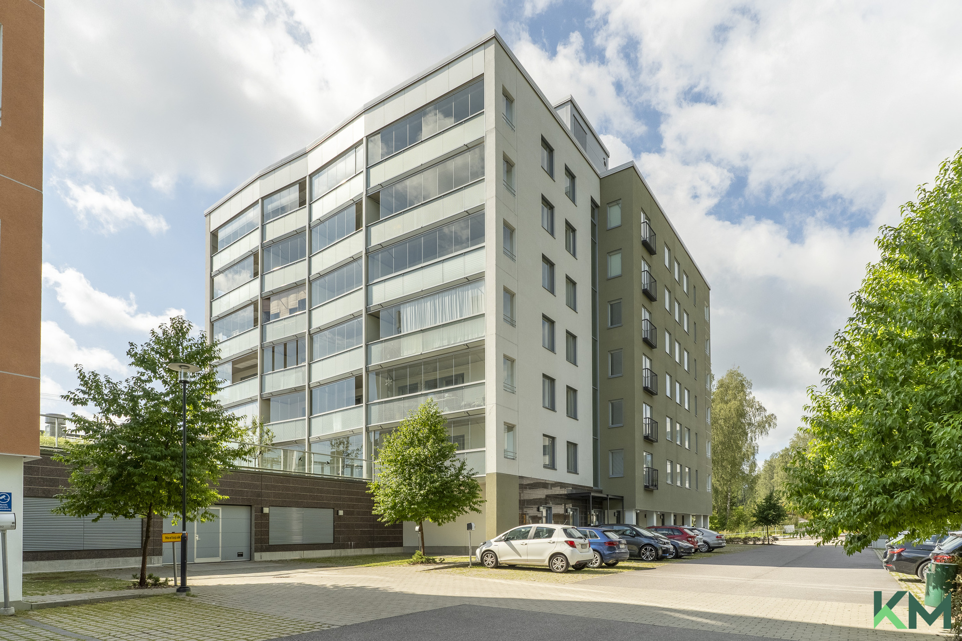 Bredanportti 5, Kauniainen