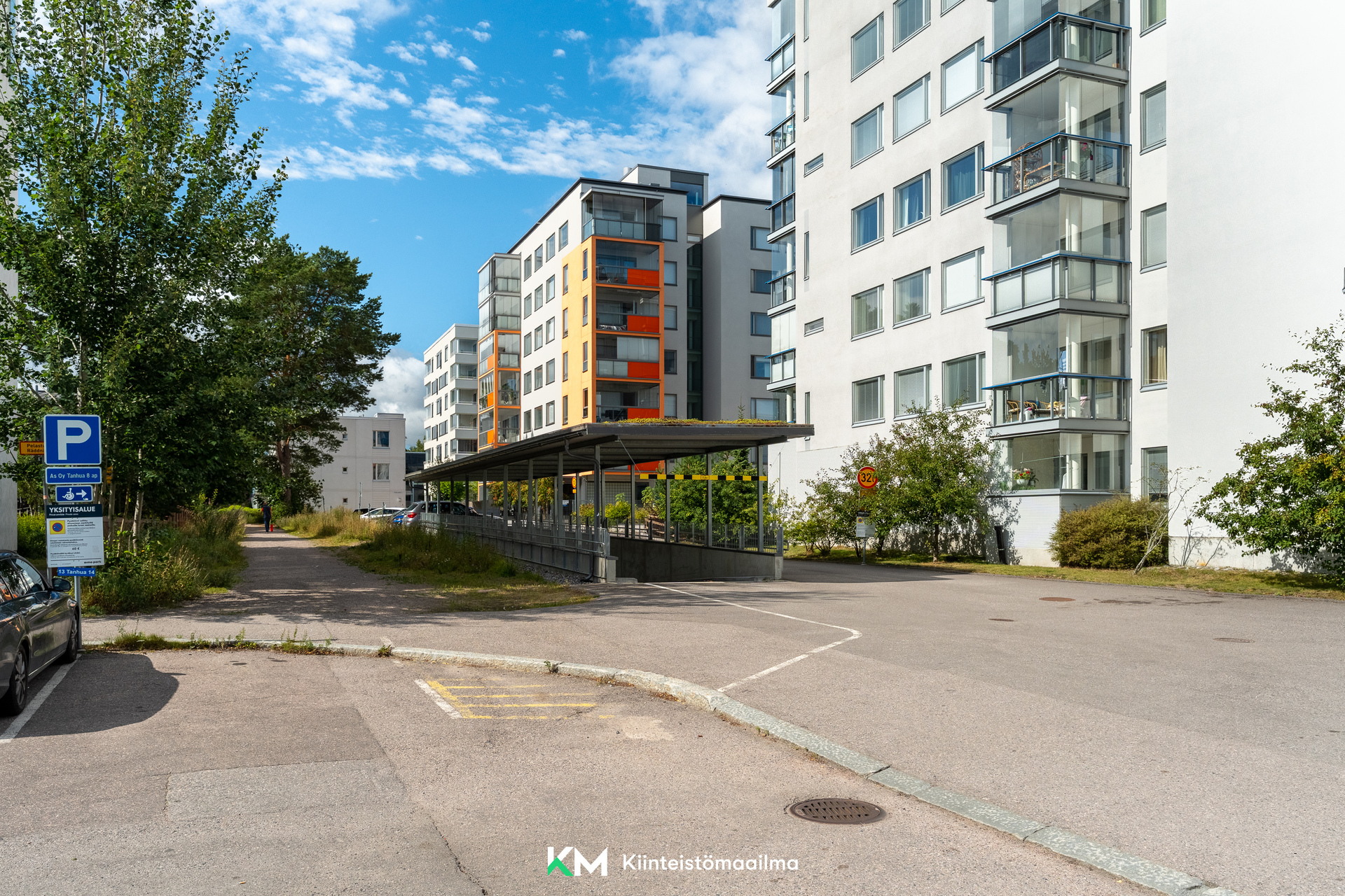 Koulutanhua 10, Laajasalo, Helsinki