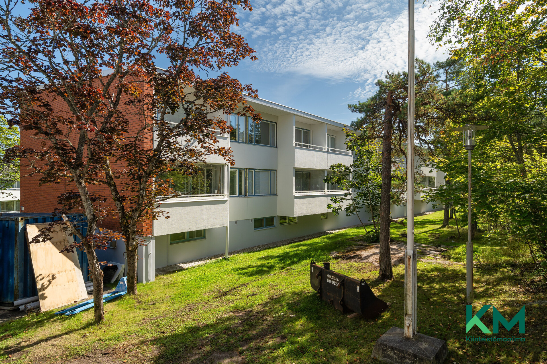 Urheilutie 8 , Kauniainen 