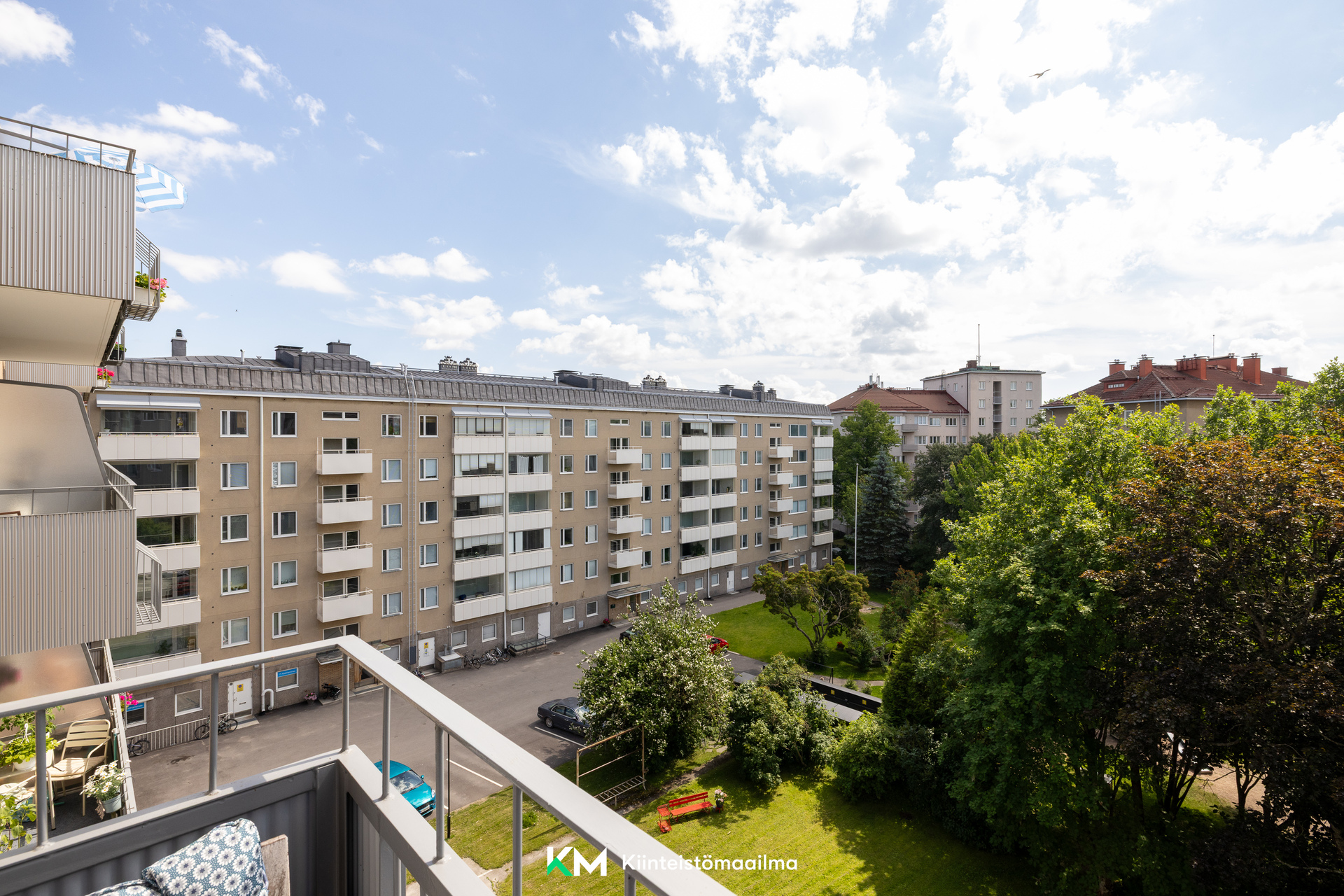 Perustie 12, Munkkiniemi, Helsinki