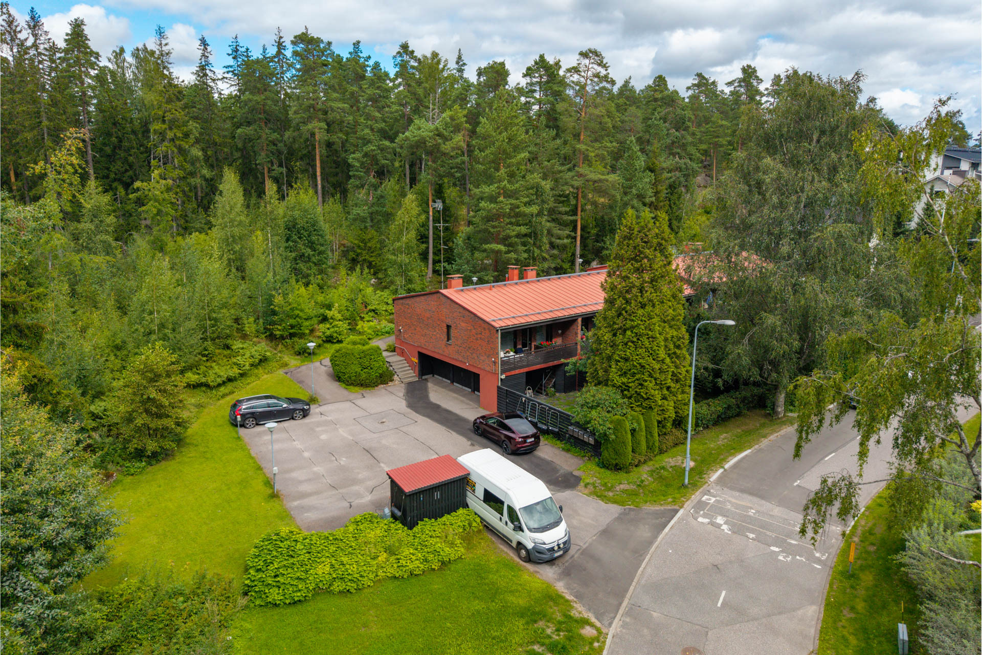 Koivikkotie 8, Kivimäki, Vantaa
