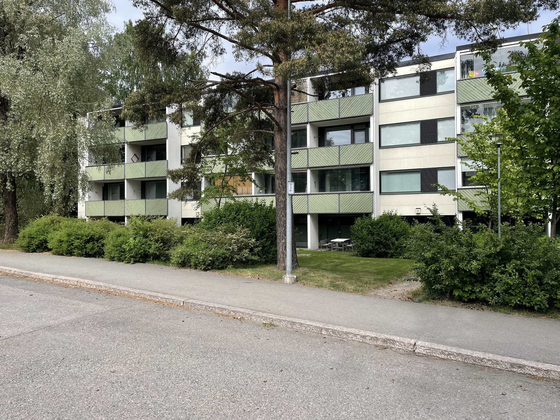 Mäkitorpantie 30, Helsinki