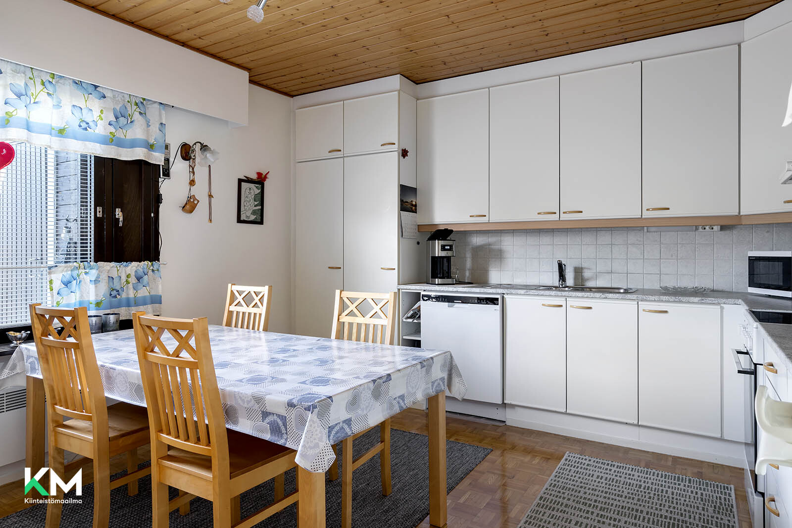 Seponkuja 8, Jääli