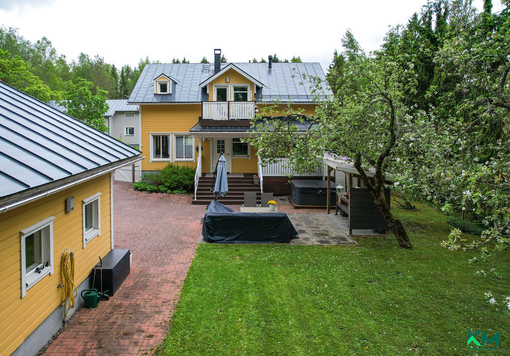 Vanamontie 13b, Laune, Lahti