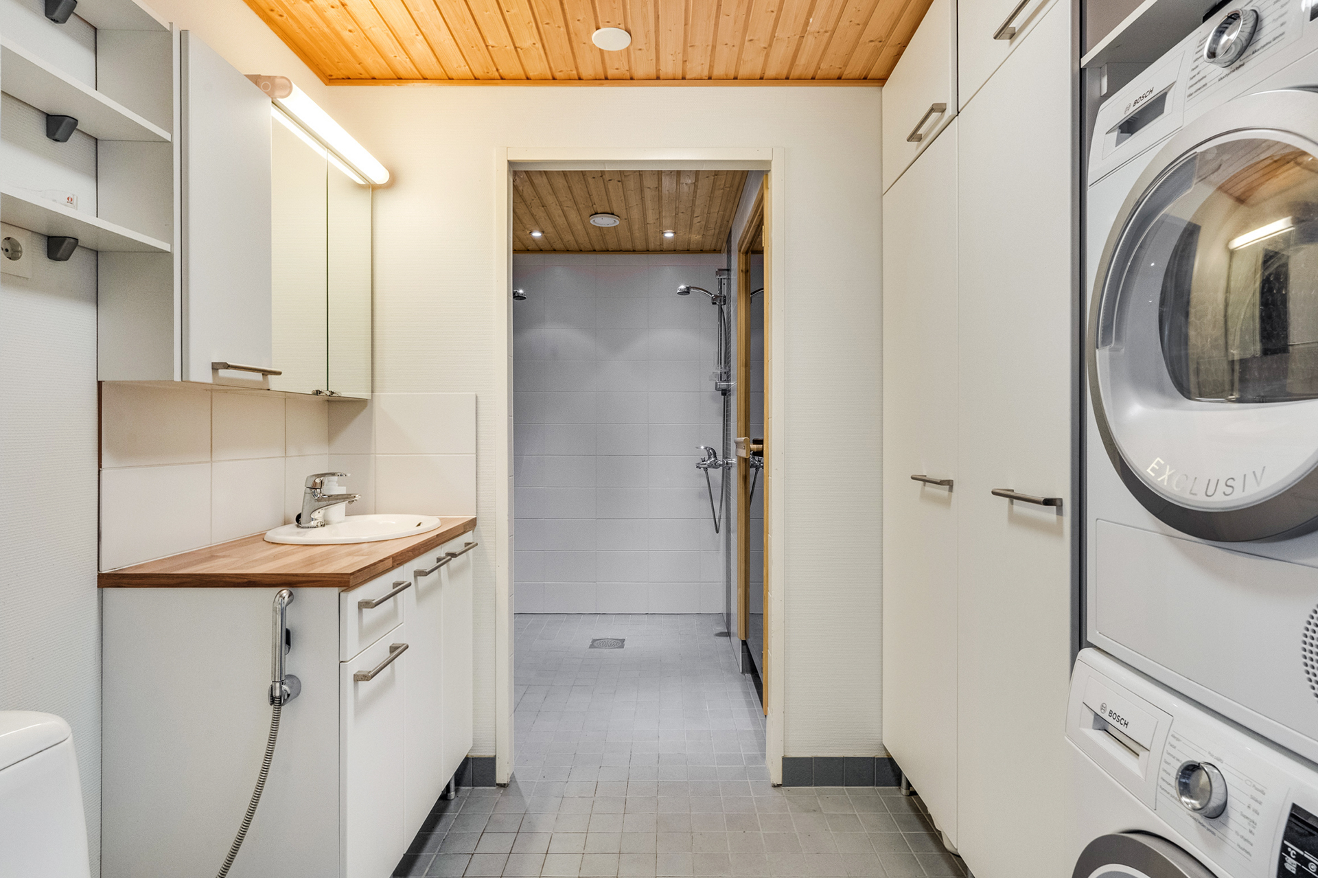 Arontaustankatu 11, Holvasti, Tampere