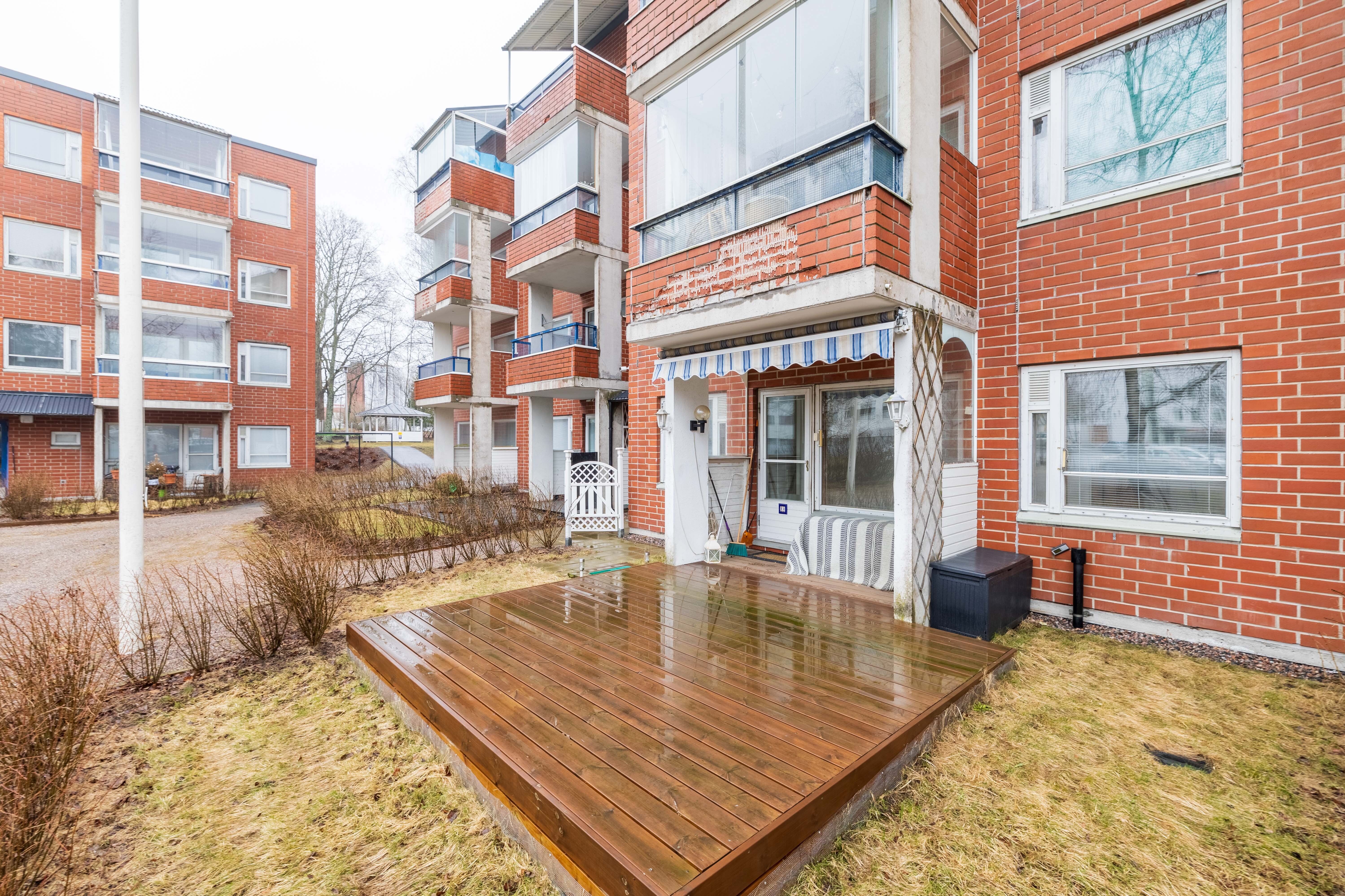 Turkhaudantie 2, Malmi, Helsinki