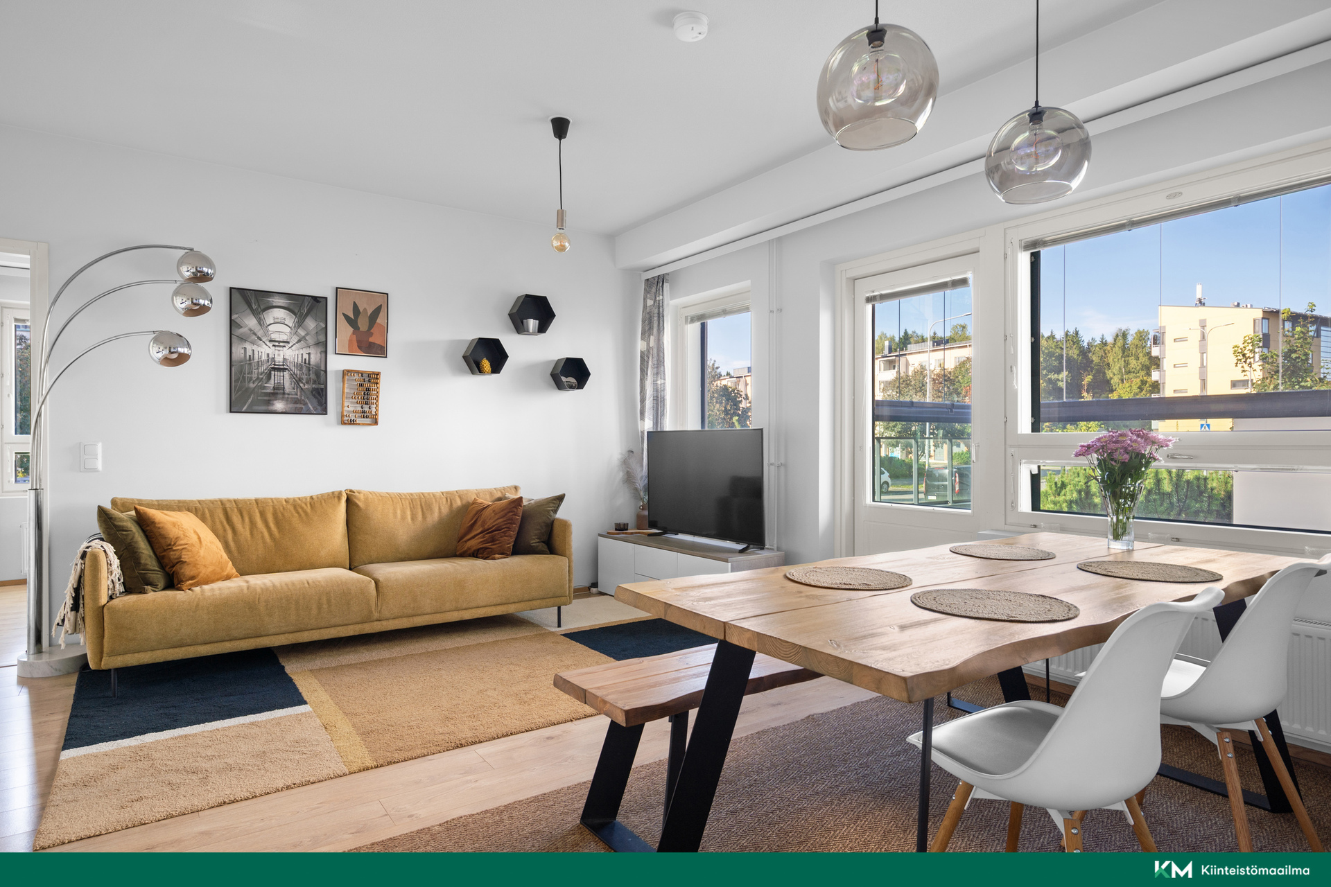 Ullanmäentie 10b, Kauniainen