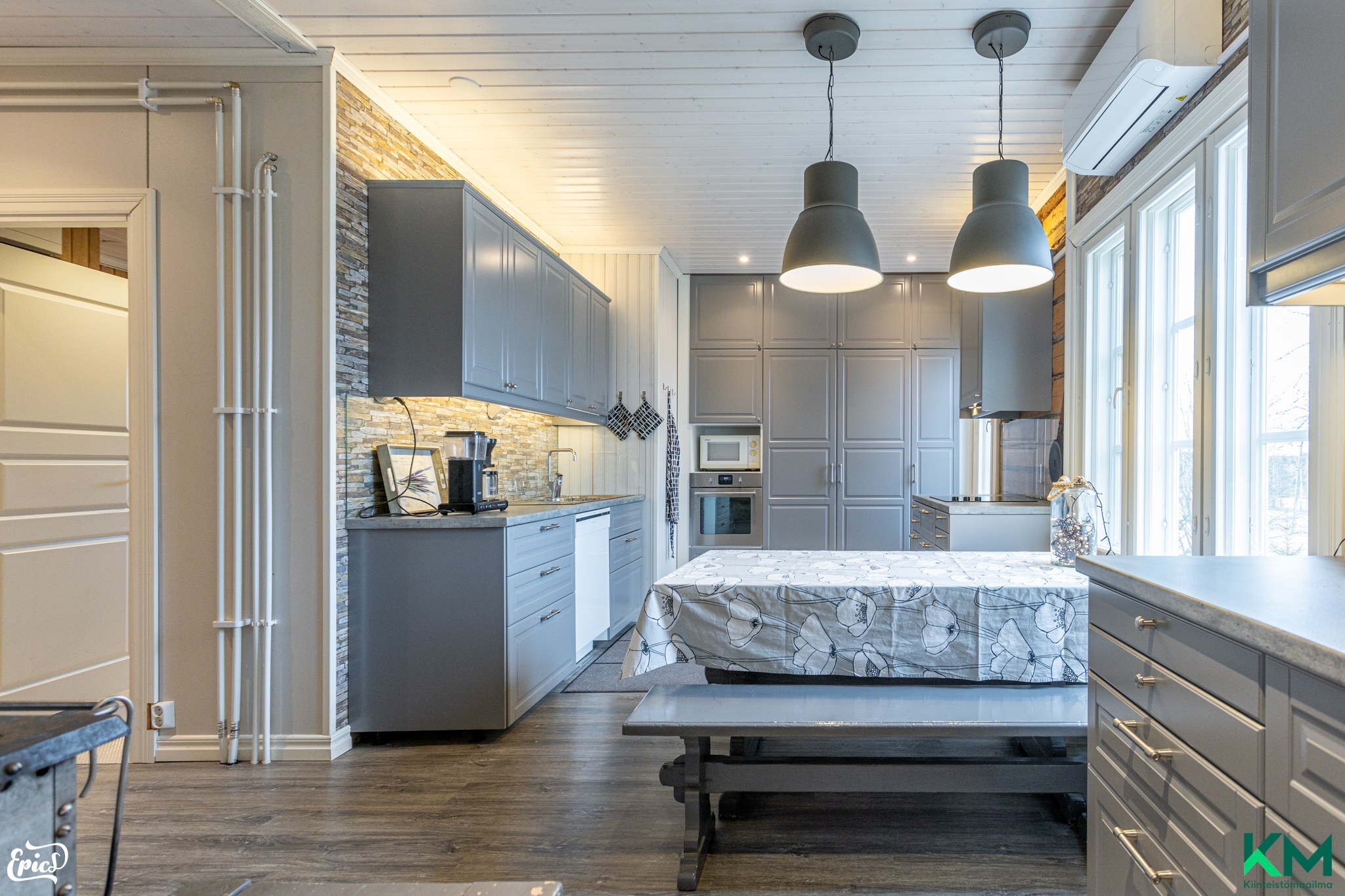 Kostilantie 49, Punkalaidun