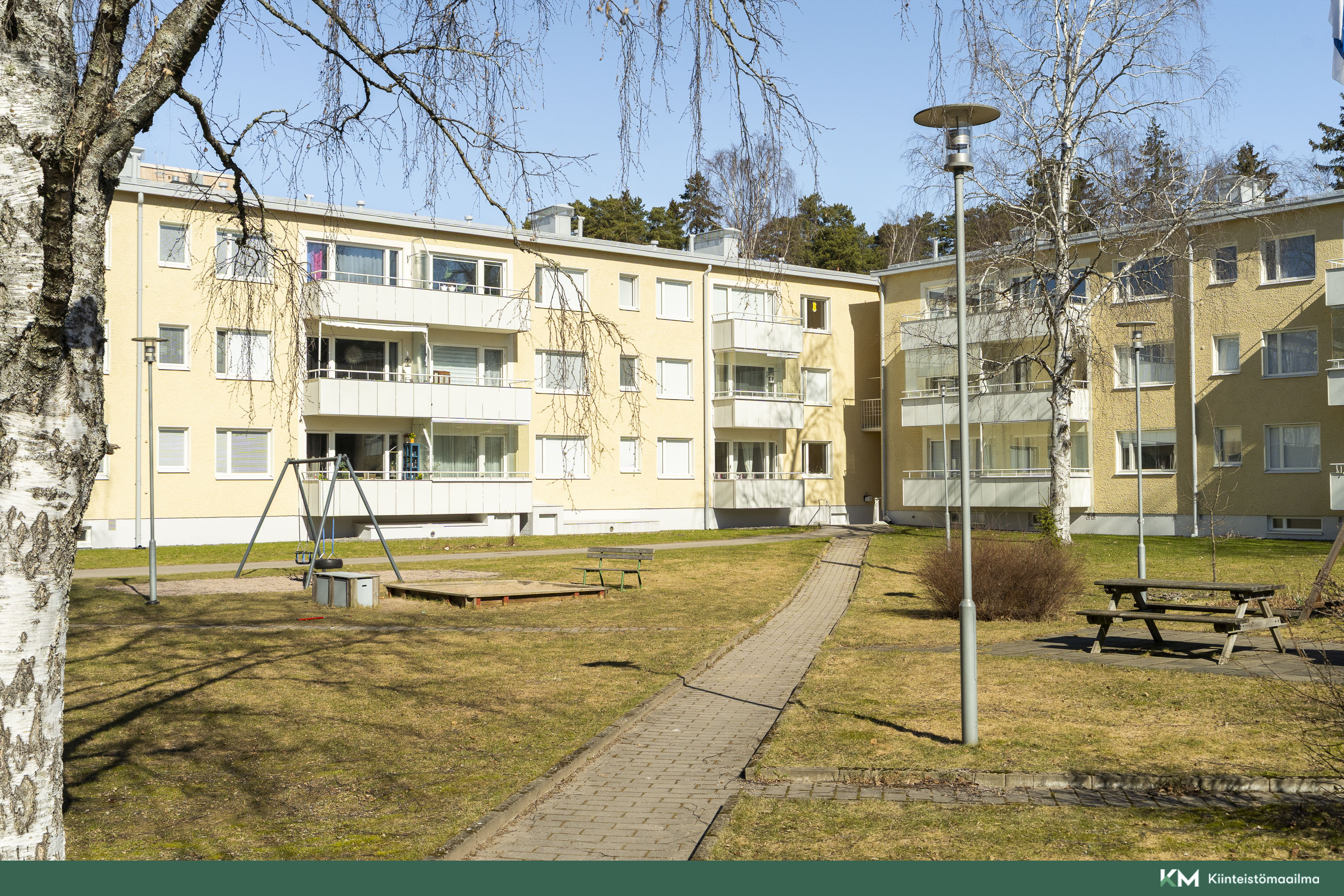 Rusthollarintie 11, Puotila, Helsinki