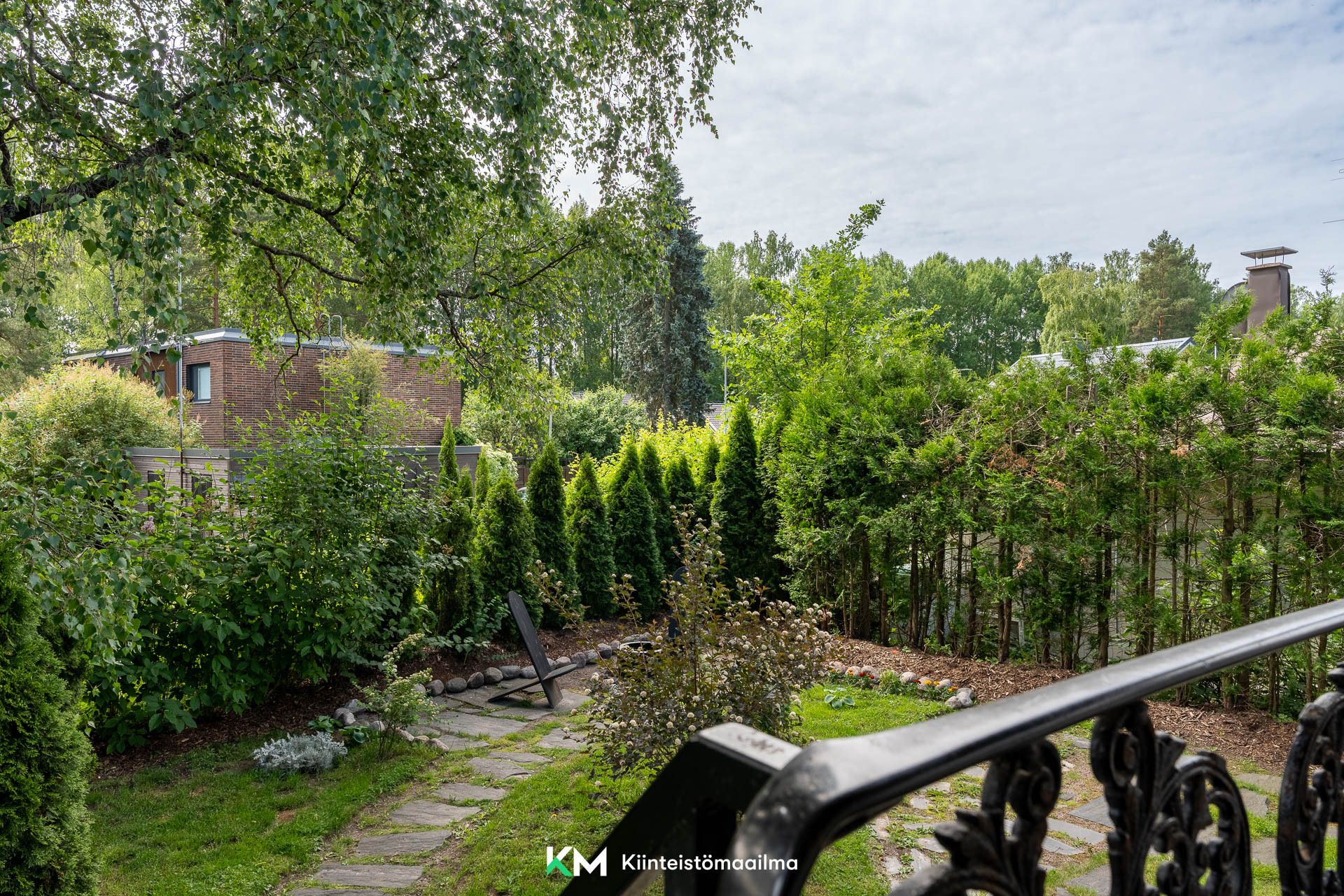 Tuohuskuja 12, Paloheinä, Helsinki