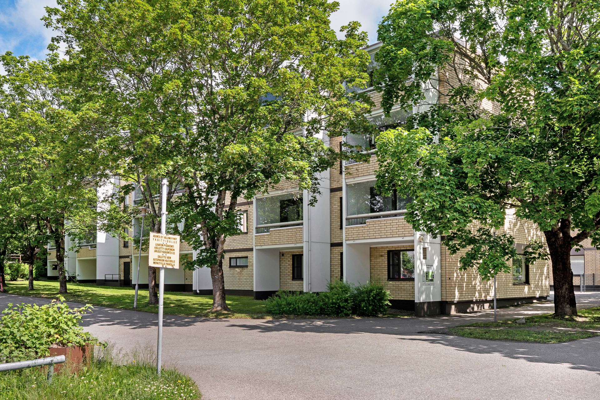 Vallikatu 17, Vallikallio, Espoo