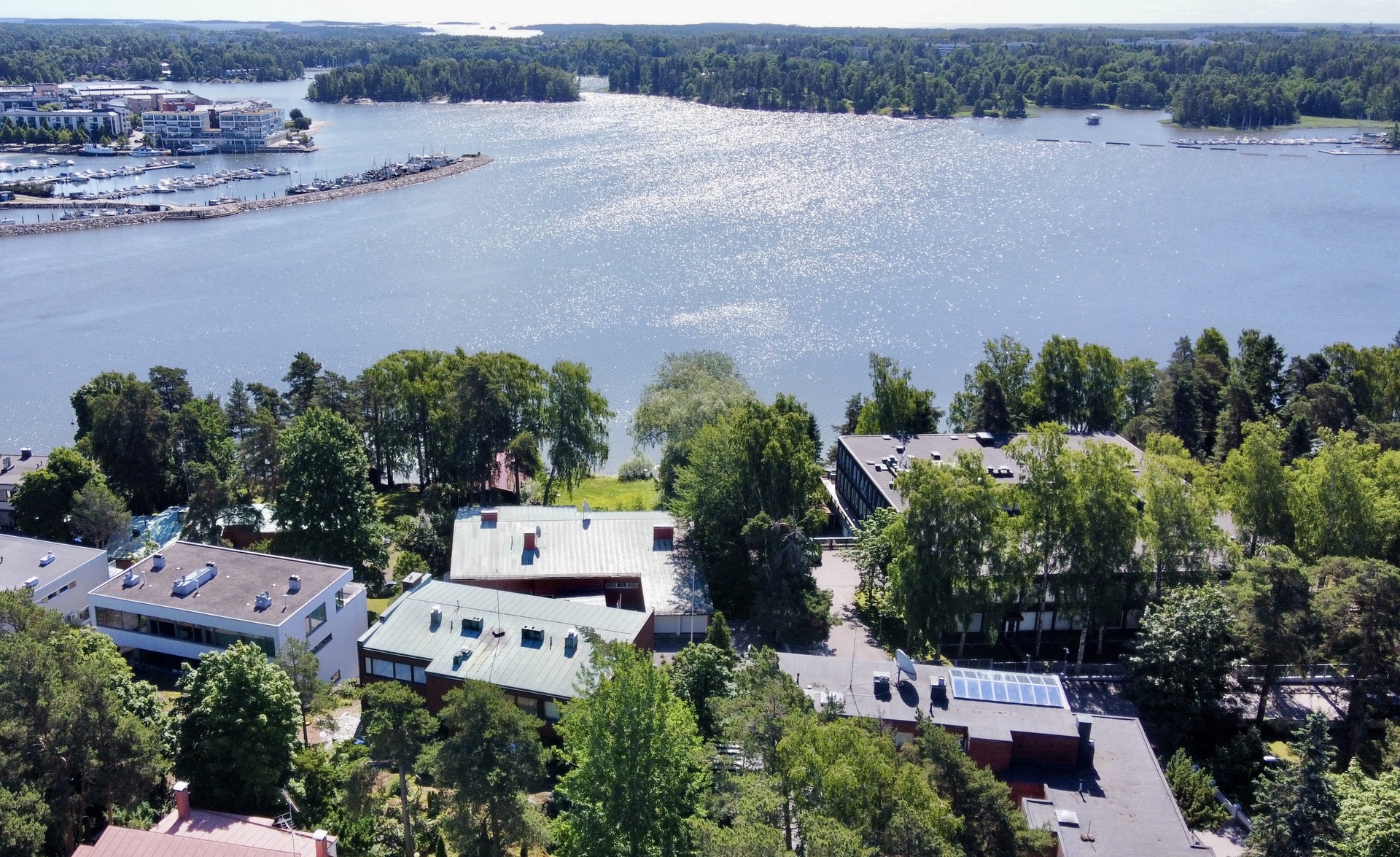 Vähäniityntie 14, Kulosaari, Helsinki