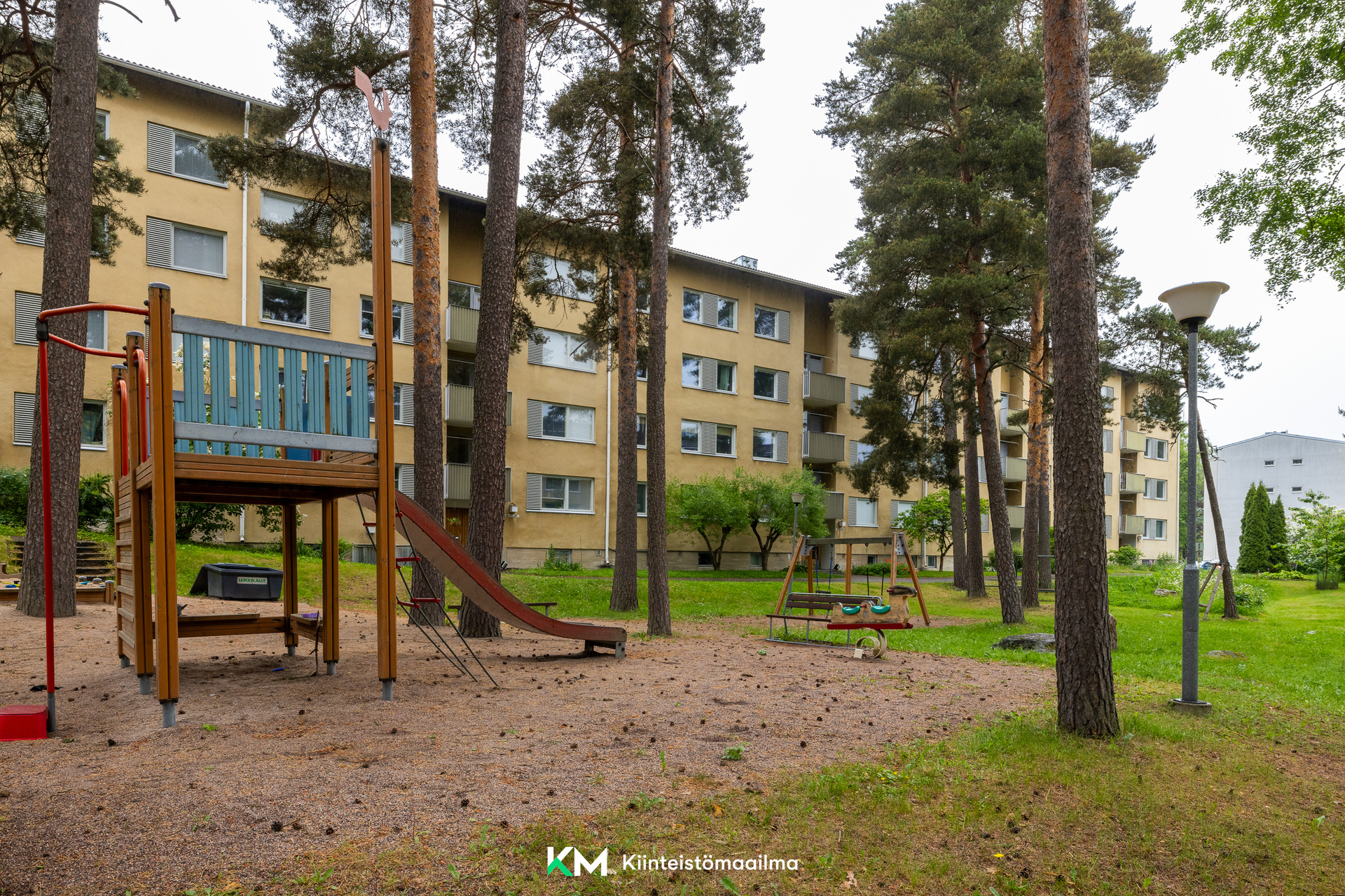 Lumikintie 6, Roihuvuori, Helsinki