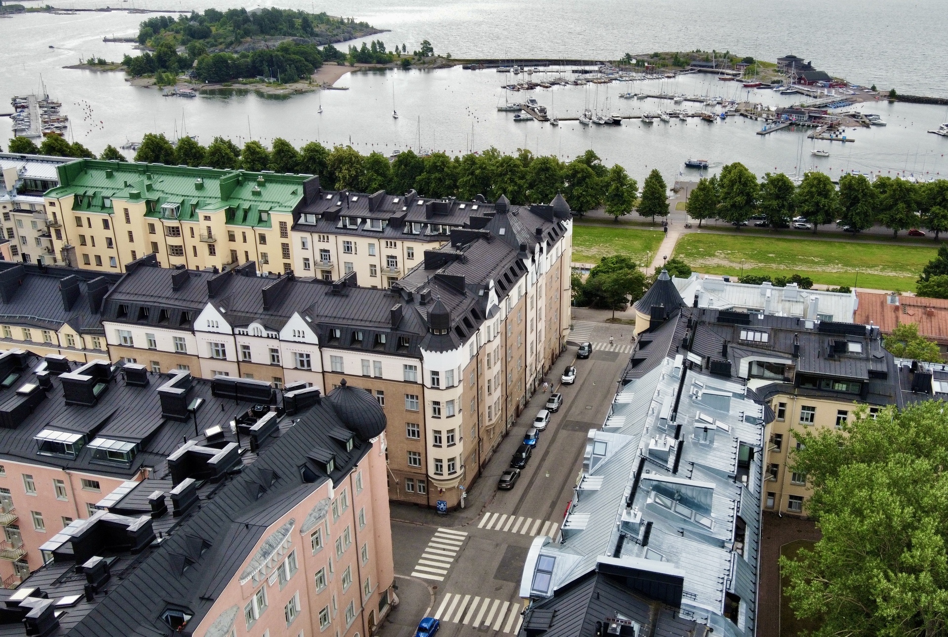 Laivanvarustajankatu 10, Ullanlinna, Helsinki