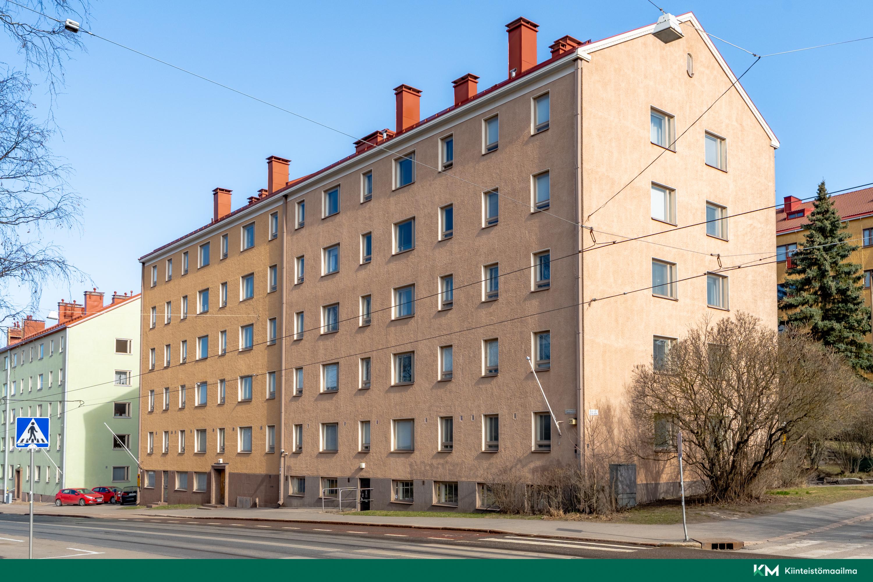 Talo ulkoapäin, asunto kulmassa