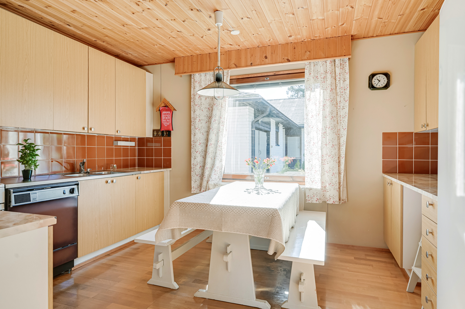 Ravurikatu 19, Kaakkola, Järvenpää