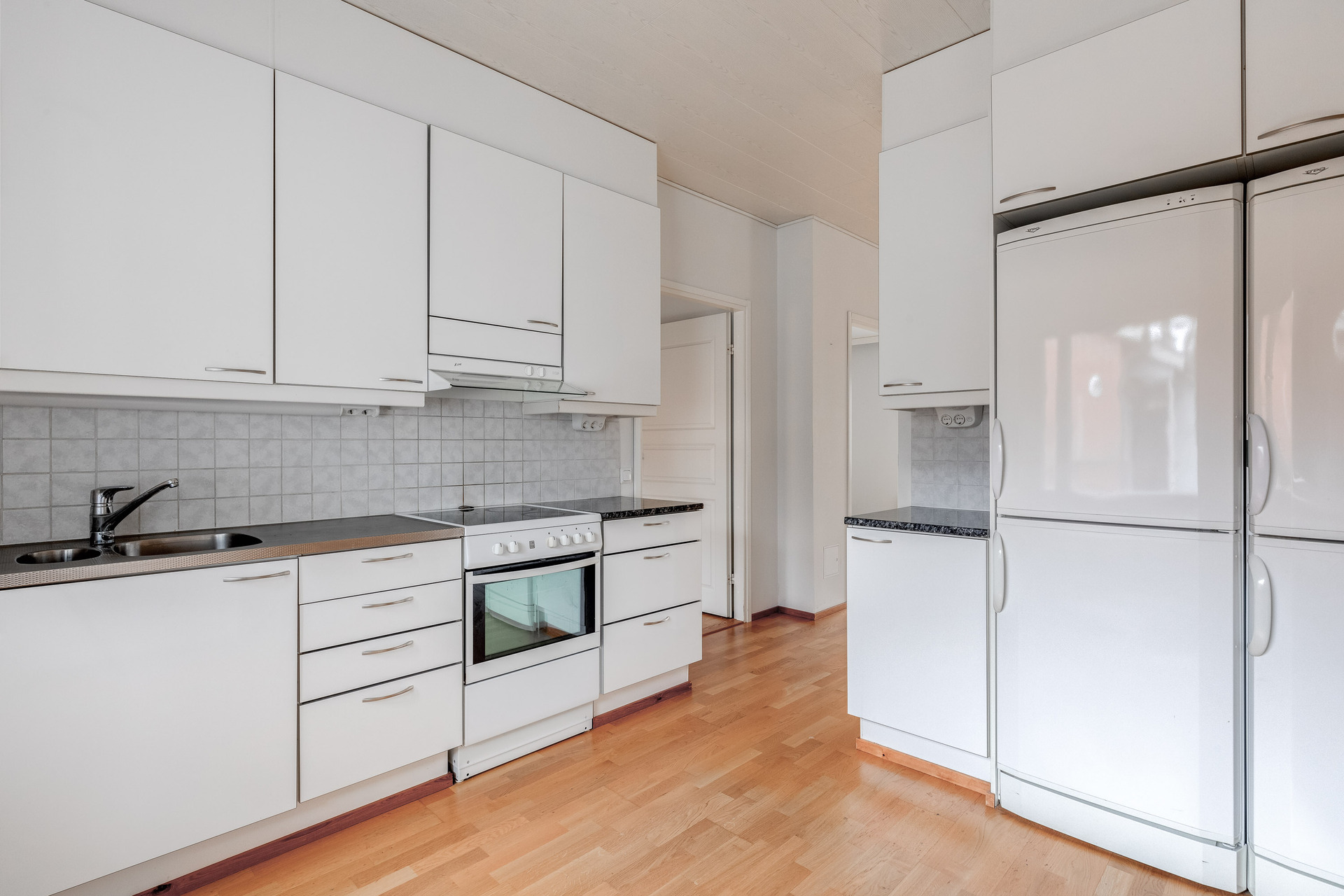 Osuuskunnantie 47, Länsi-Pakila, Helsinki