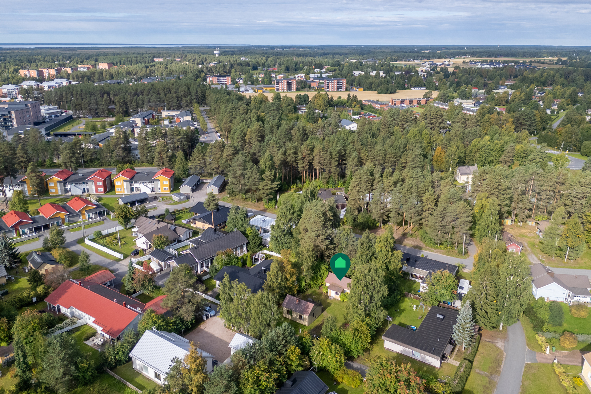 Oskarintie 7, Asemanseutu, Kempele