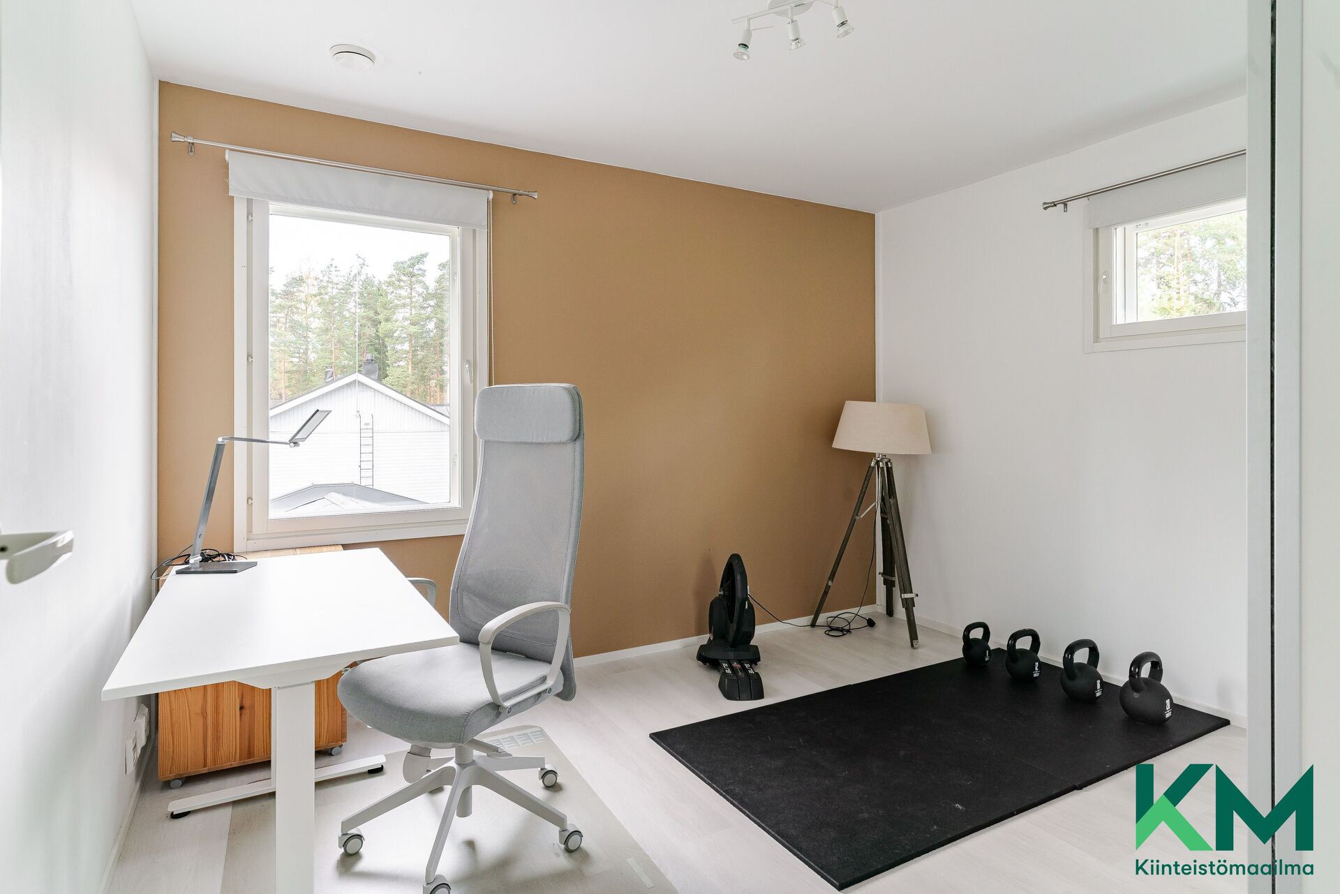 Yläkerran toinen makuuhuone