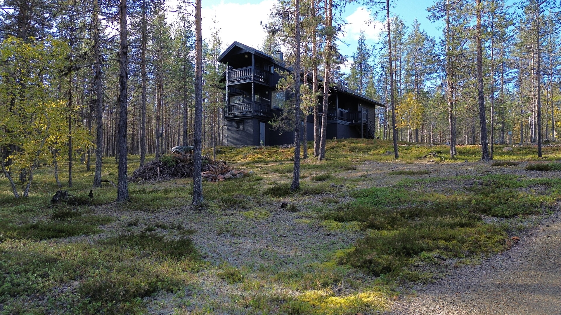 Vesikonkuja 2, Äkäslompolo, Kolari