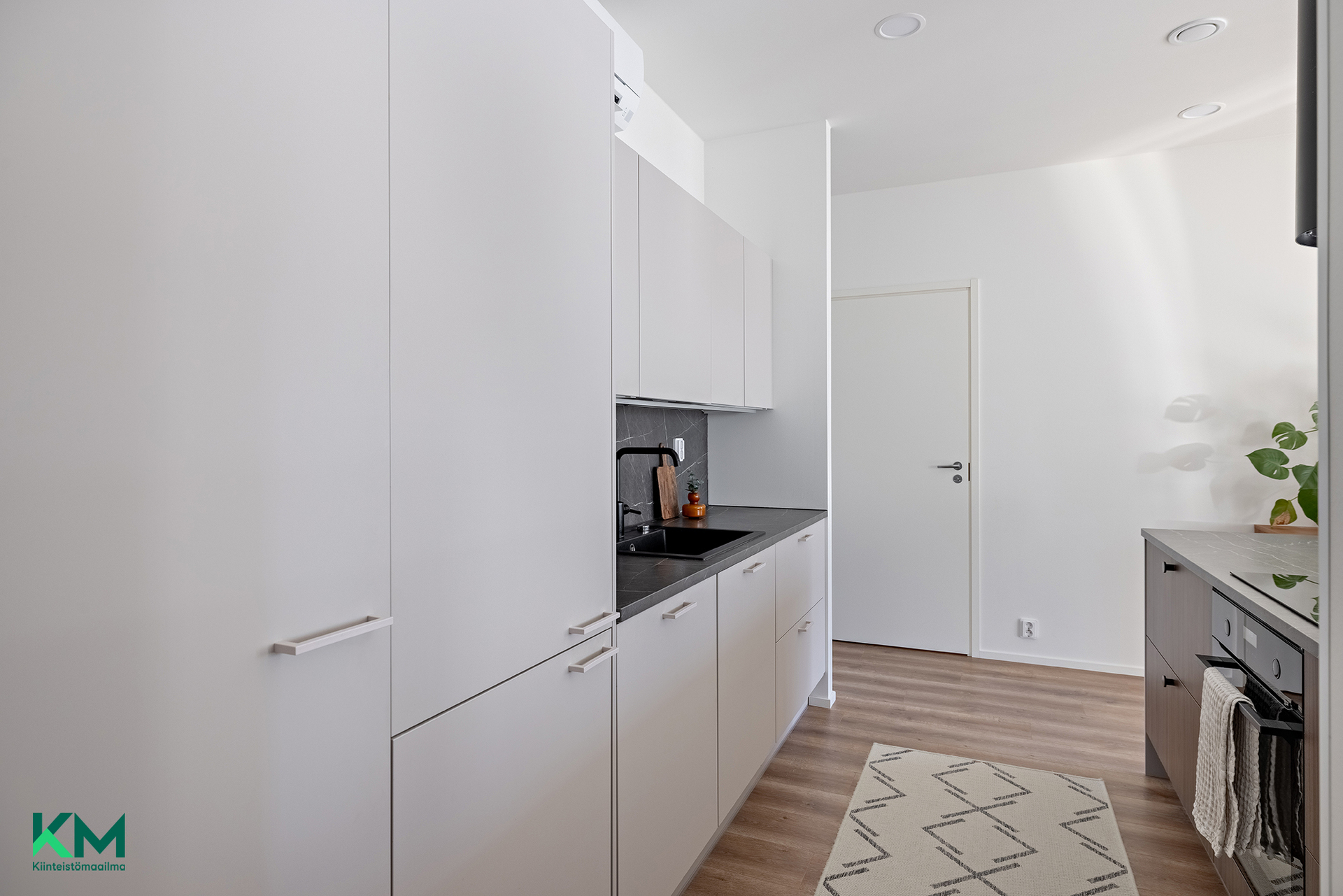 Laivavarvintie 6, Pateniemenranta, Oulu